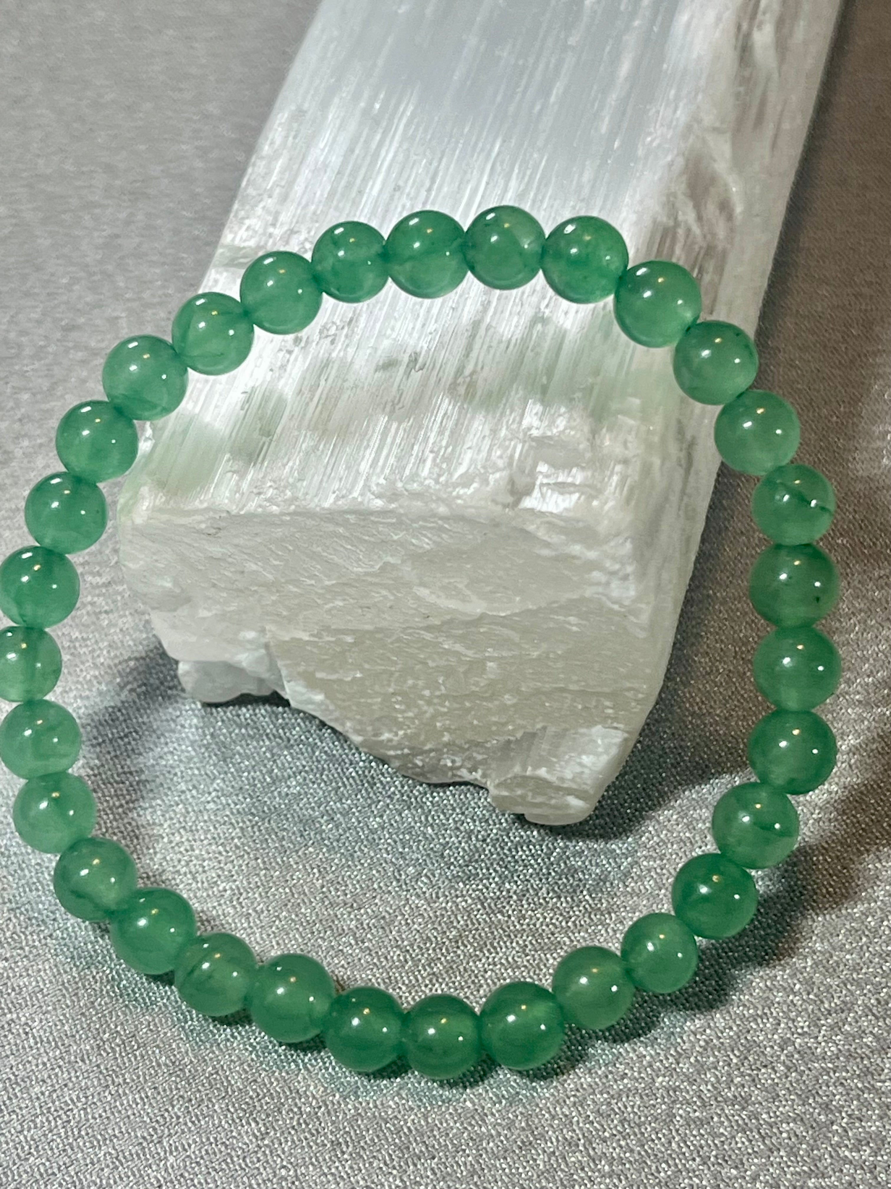 Green Aventurine smooth round 6mm and 8mm bead stretch bracelet