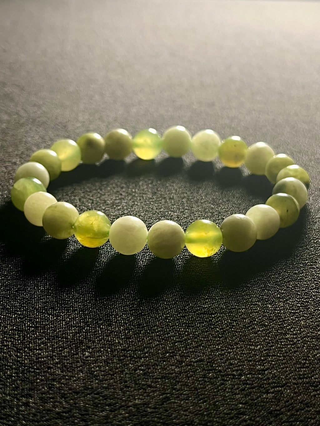 Green & White Jade smooth round 8mm bead stretch bracelet