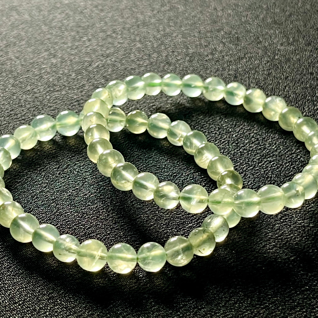 Prehnite smooth round 6mm bead stretch bracelets (AAA grade)