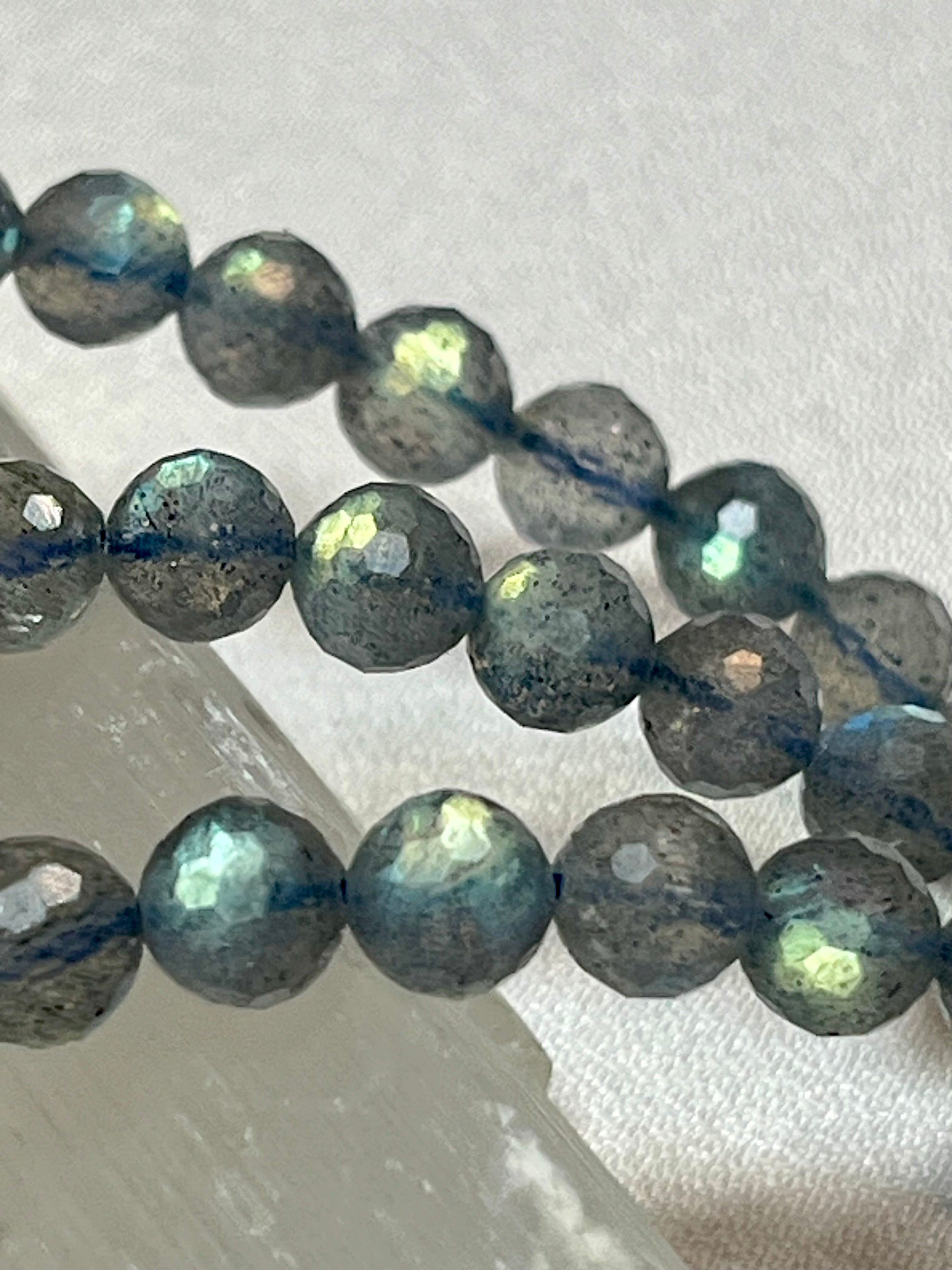 Premium Labradorite sparkly faceted round 6mm bead stretch bracelet w/ strong flash every bead