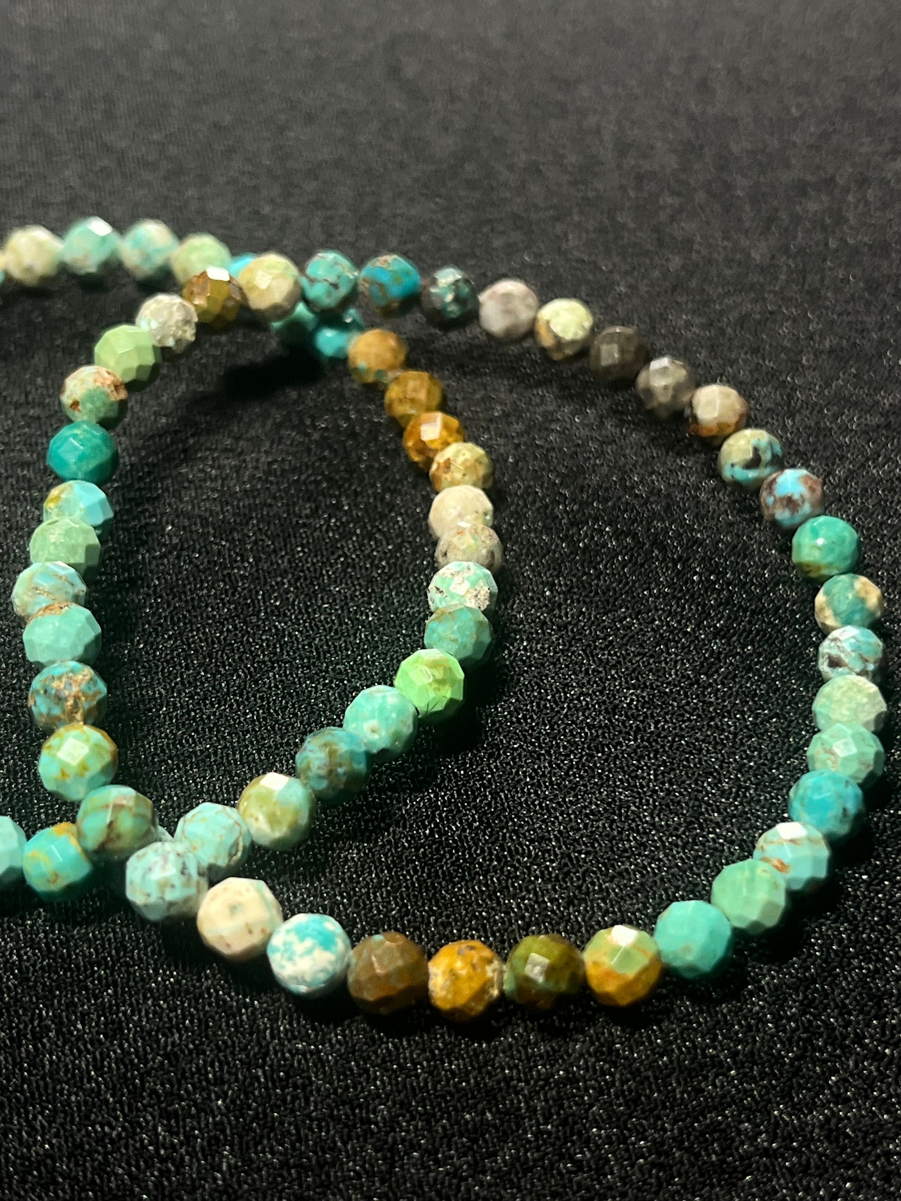 Turquoise gradient color style faceted round 5mm bead stretch bracelet; December birthstone