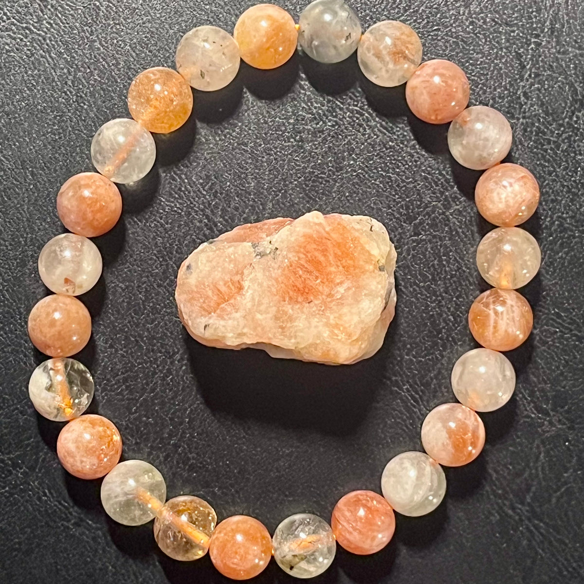 Arusha Sunstone smooth round 8mm bead stretch bracelet