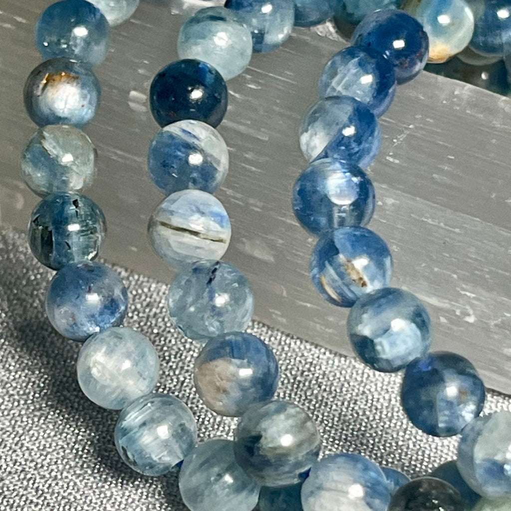 Kyanite Mix smooth round 6mm bead stretch bracelet