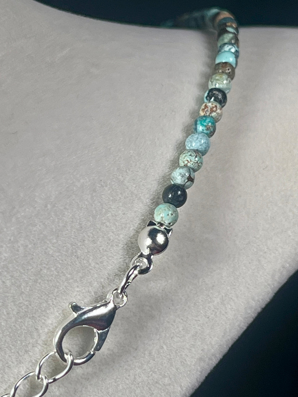 Turquoise smooth round 3mm bead silver clasp necklace