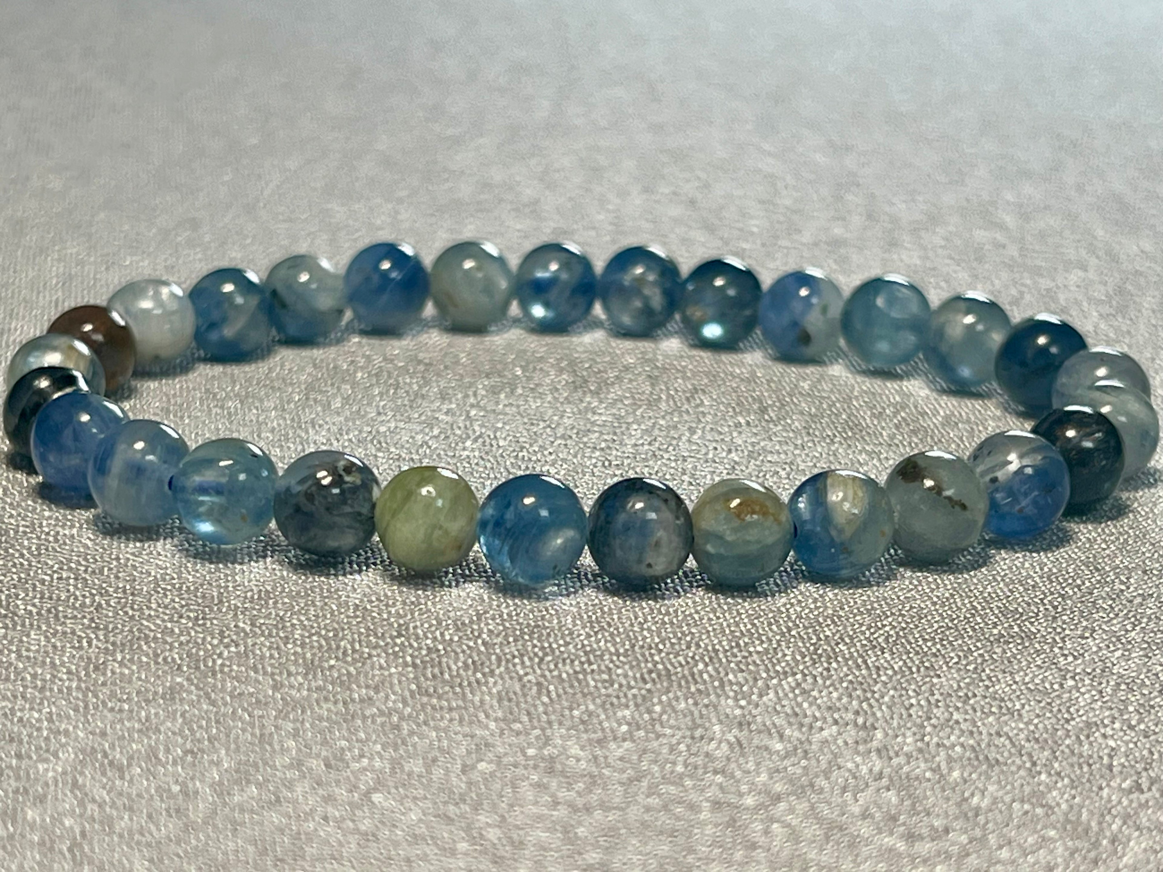 Blue Kyanite Mix smooth round 6mm bead stretch bracelet