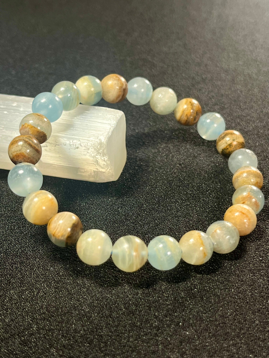 Argentina Blue Calcite smooth round 8mm bead stretch bracelet
