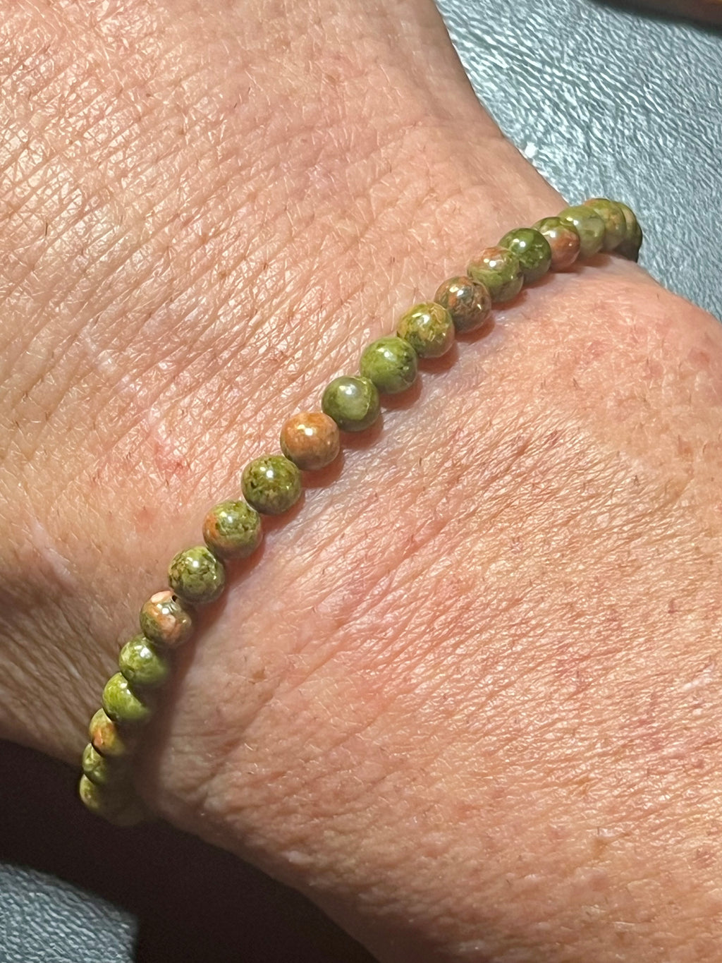 Unakite smooth round 4mm and 6mm bead bracelet