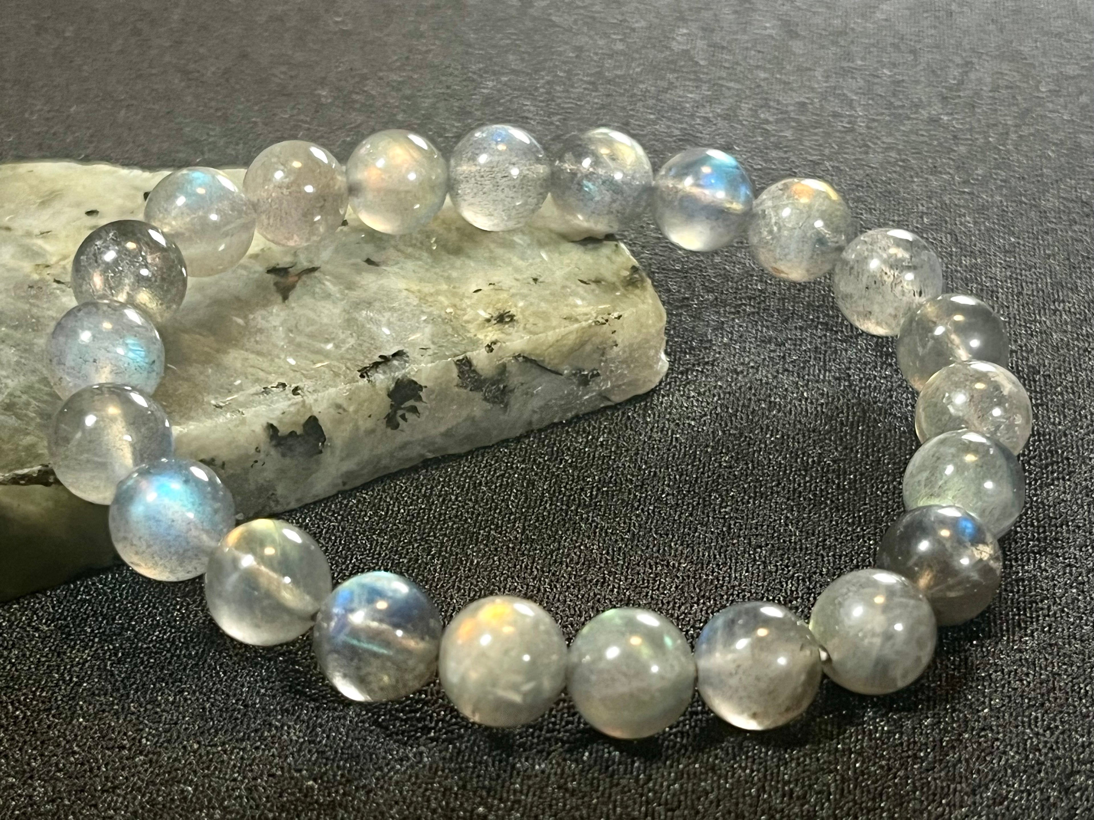 Labradorite smooth round 8mm bead stretch bracelet