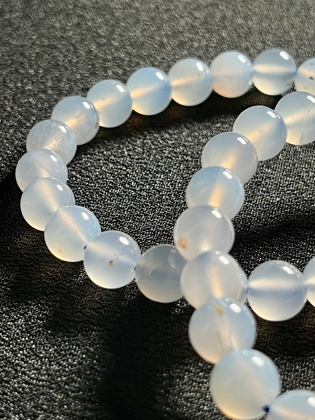 Blue Chalcedony smooth round 8mm bead stretch bracelet (AAA grade) “🗣️The Speaker’s Stone”