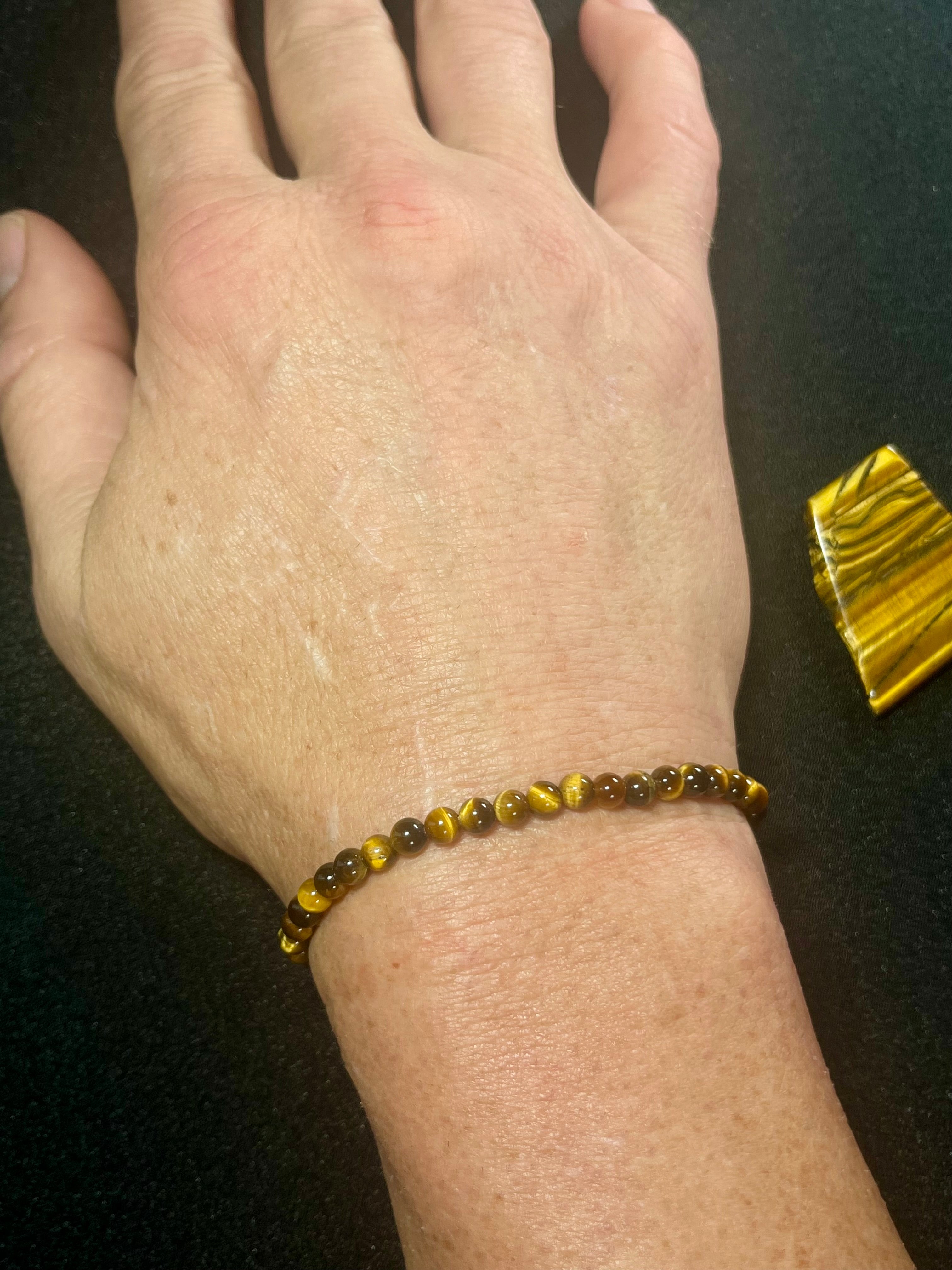 Tiger’s Eye smooth round 4mm, 6mm, 8mm bead stretch bracelet (A grade)