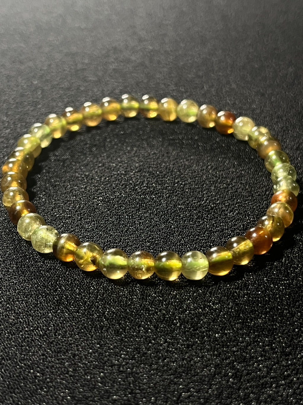 RARE Green Tsavorite Garnet smooth round 5mm bead stretch bracelet (AA grade)