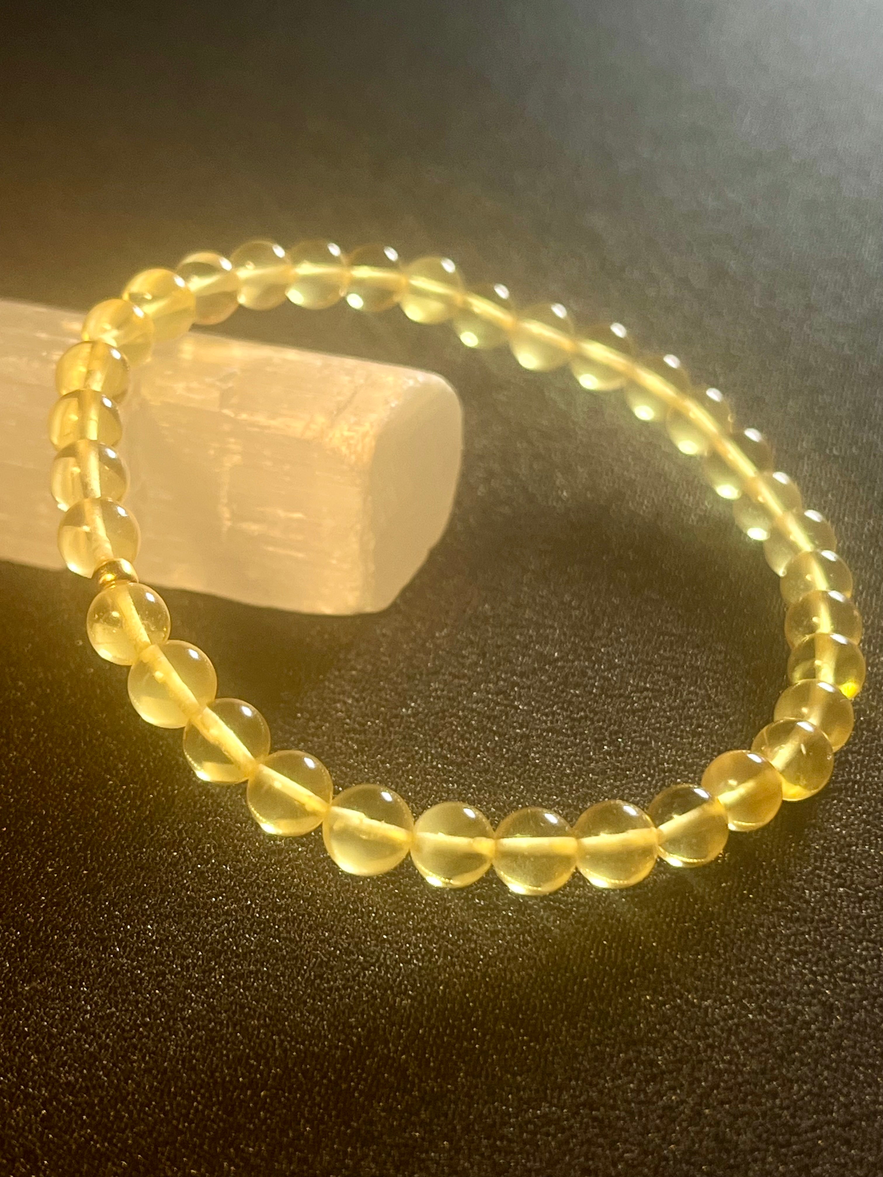 Amber (Light Yellow) w/ 24k gold spacer smooth round 5.5mm bead stretch bracelet