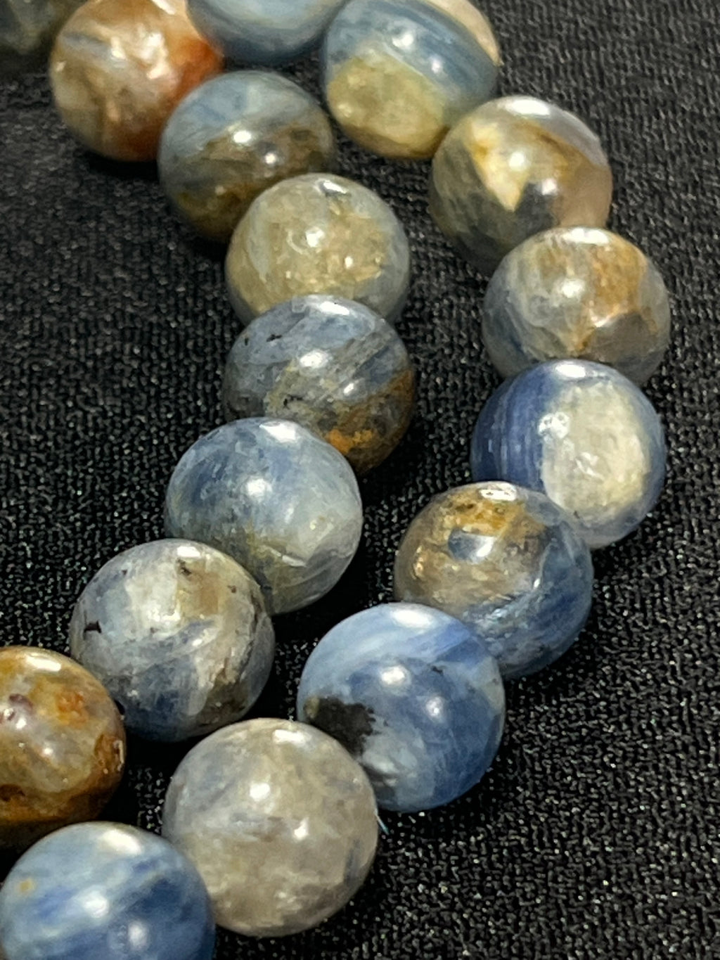 Sunset Kyanite smooth round 8mm bead stretch bracelet