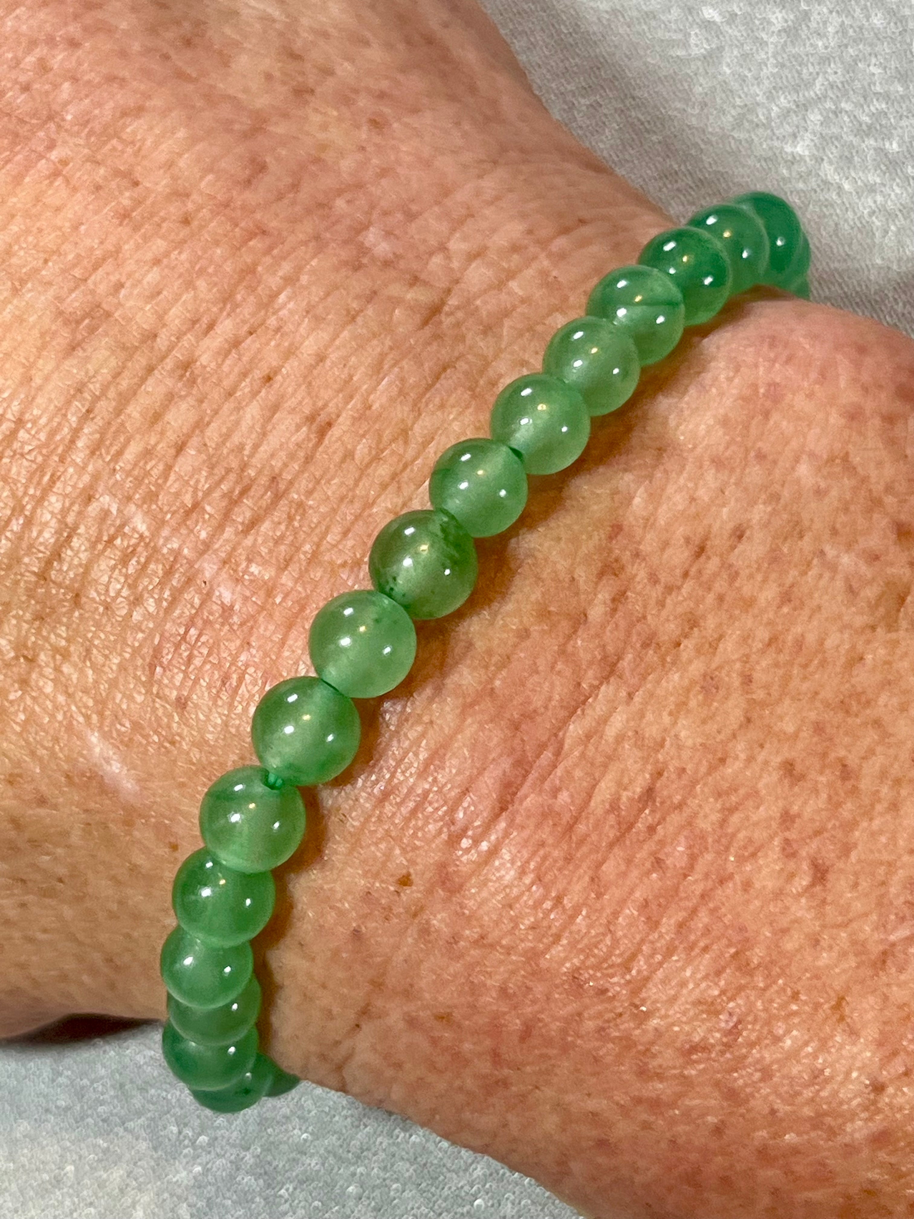 Green Aventurine smooth round 6mm and 8mm bead stretch bracelet