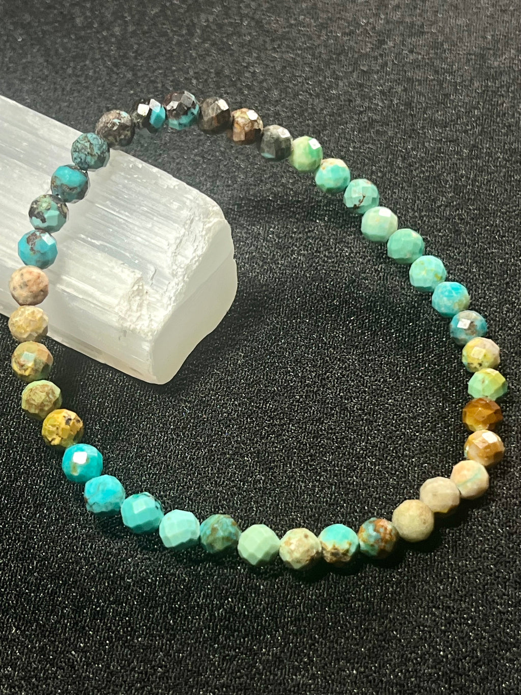 Turquoise gradient color style faceted round 5mm bead stretch bracelet; December birthstone