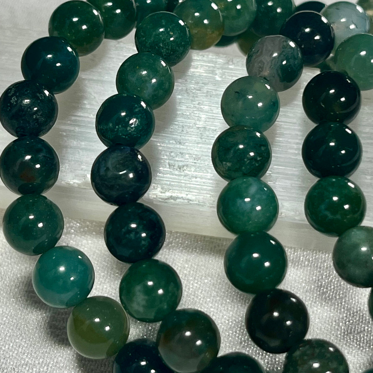 Moss Agate smooth round 4mm, 6.5mm and 8.5mm bead stretch bracelet