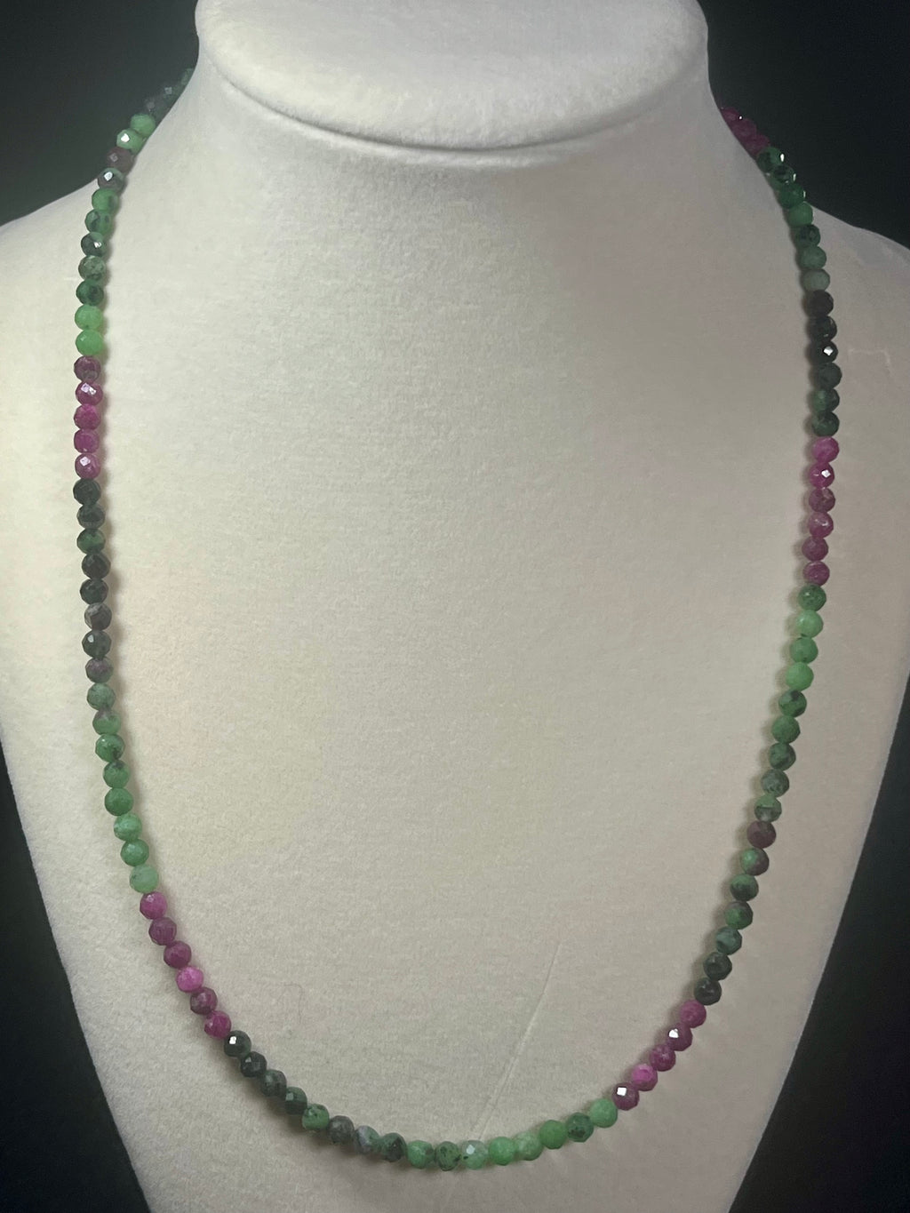 Ruby Zoisite ombre style faceted round 4mm bead silver clasp necklace