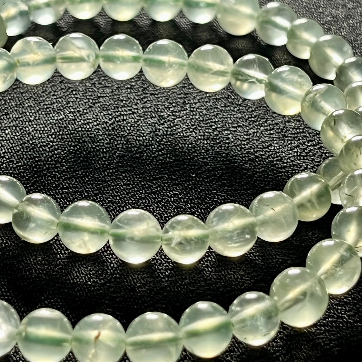 Prehnite smooth round 6mm bead stretch bracelets (AAA grade)