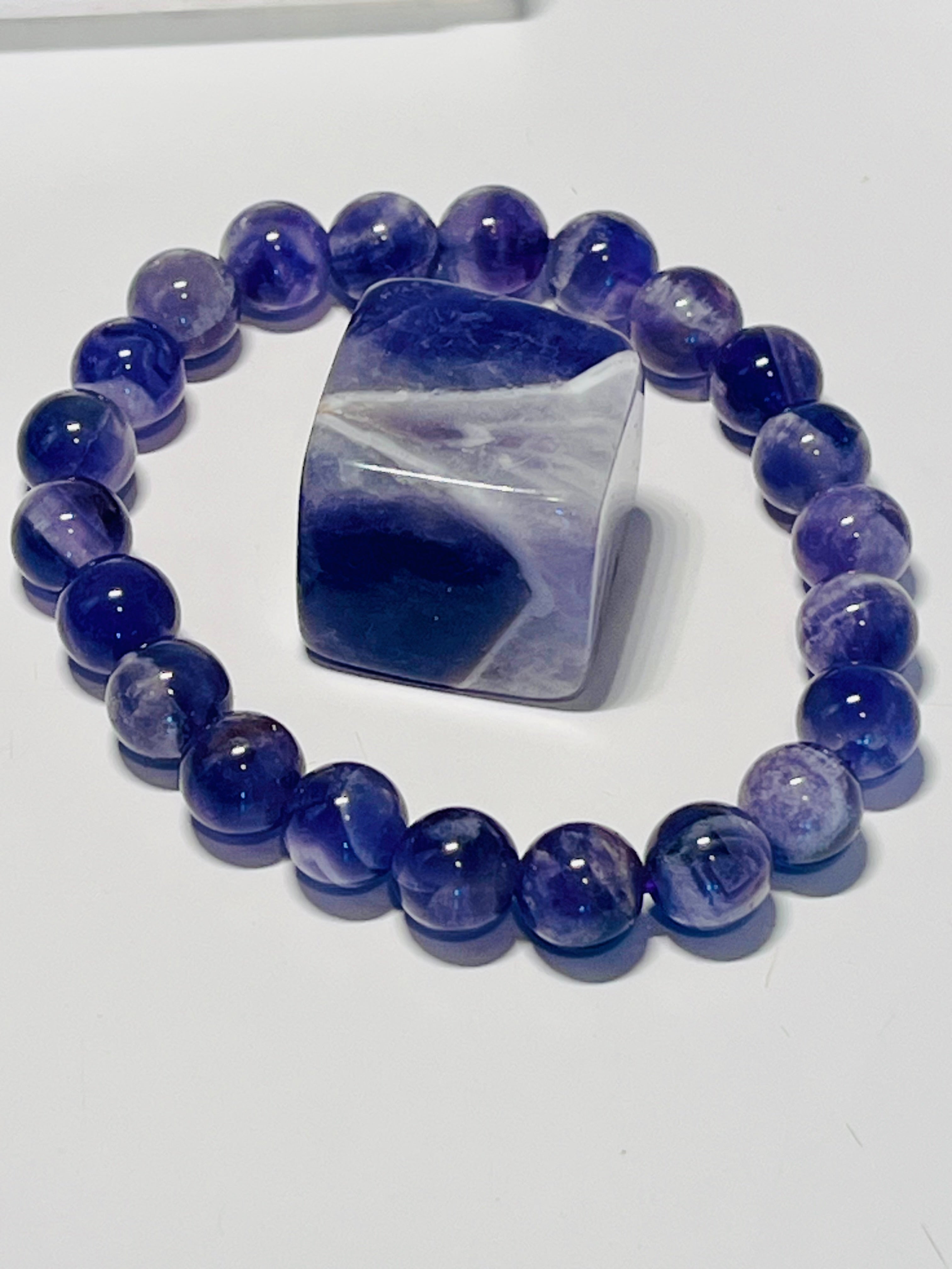 Chevron Amethyst smooth round 8mm bead stretch bracelet; February birthstone