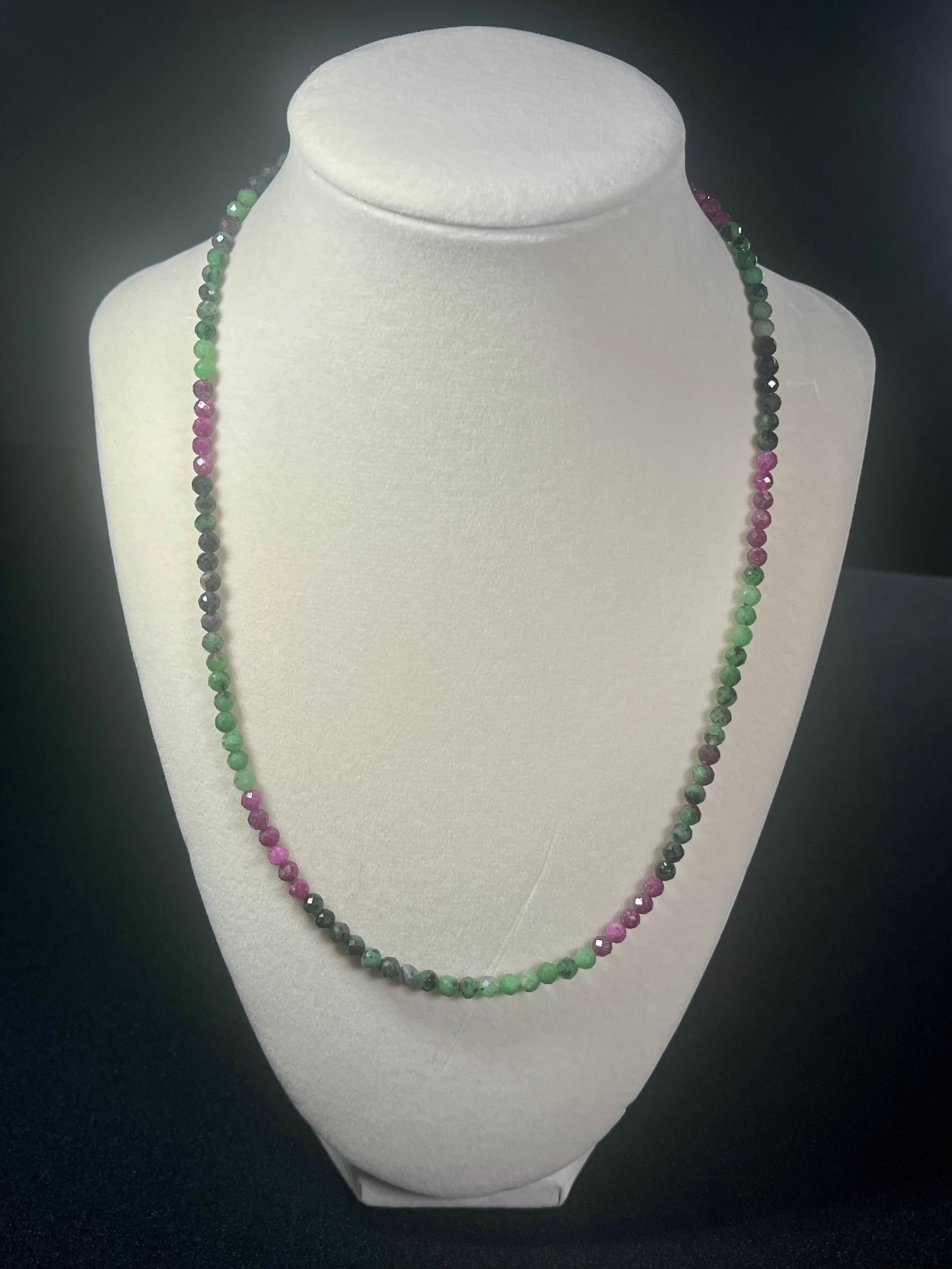 Ruby Zoisite ombre style faceted round 4mm bead silver clasp necklace