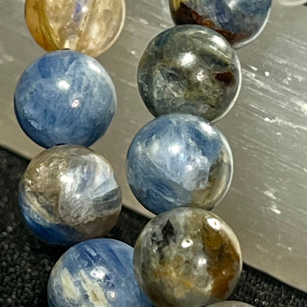 Sunset Kyanite smooth round 8mm bead stretch bracelet