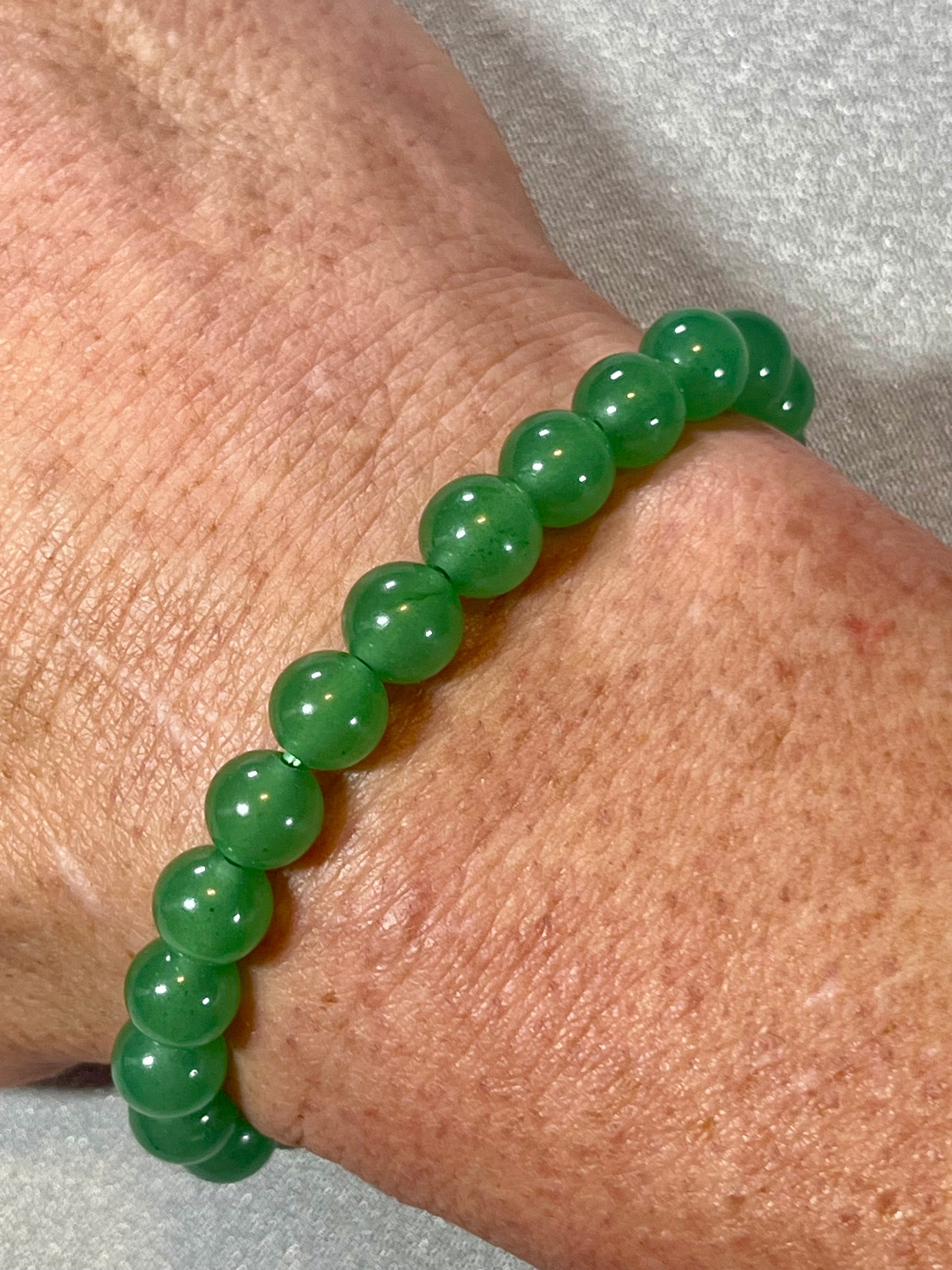 Green Aventurine smooth round 6mm and 8mm bead stretch bracelet