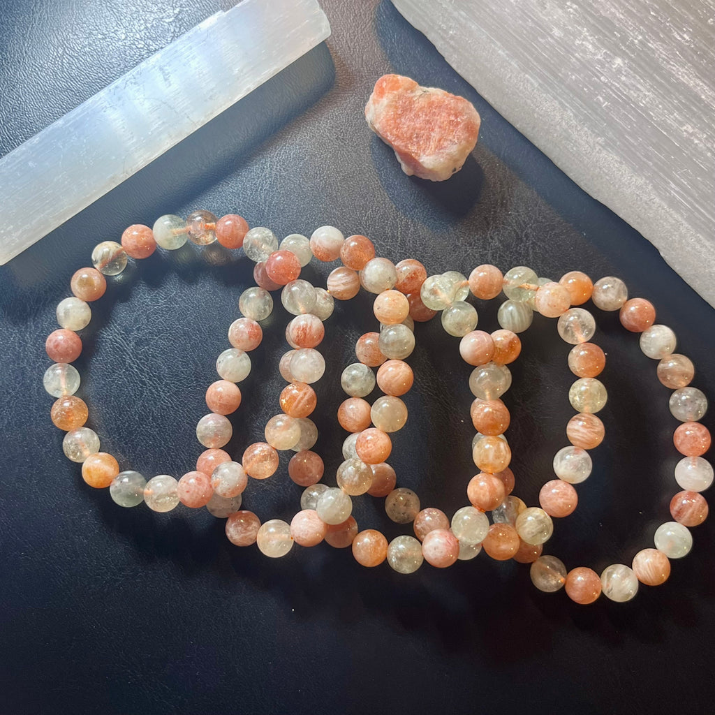 Arusha Sunstone smooth round 8mm bead stretch bracelet
