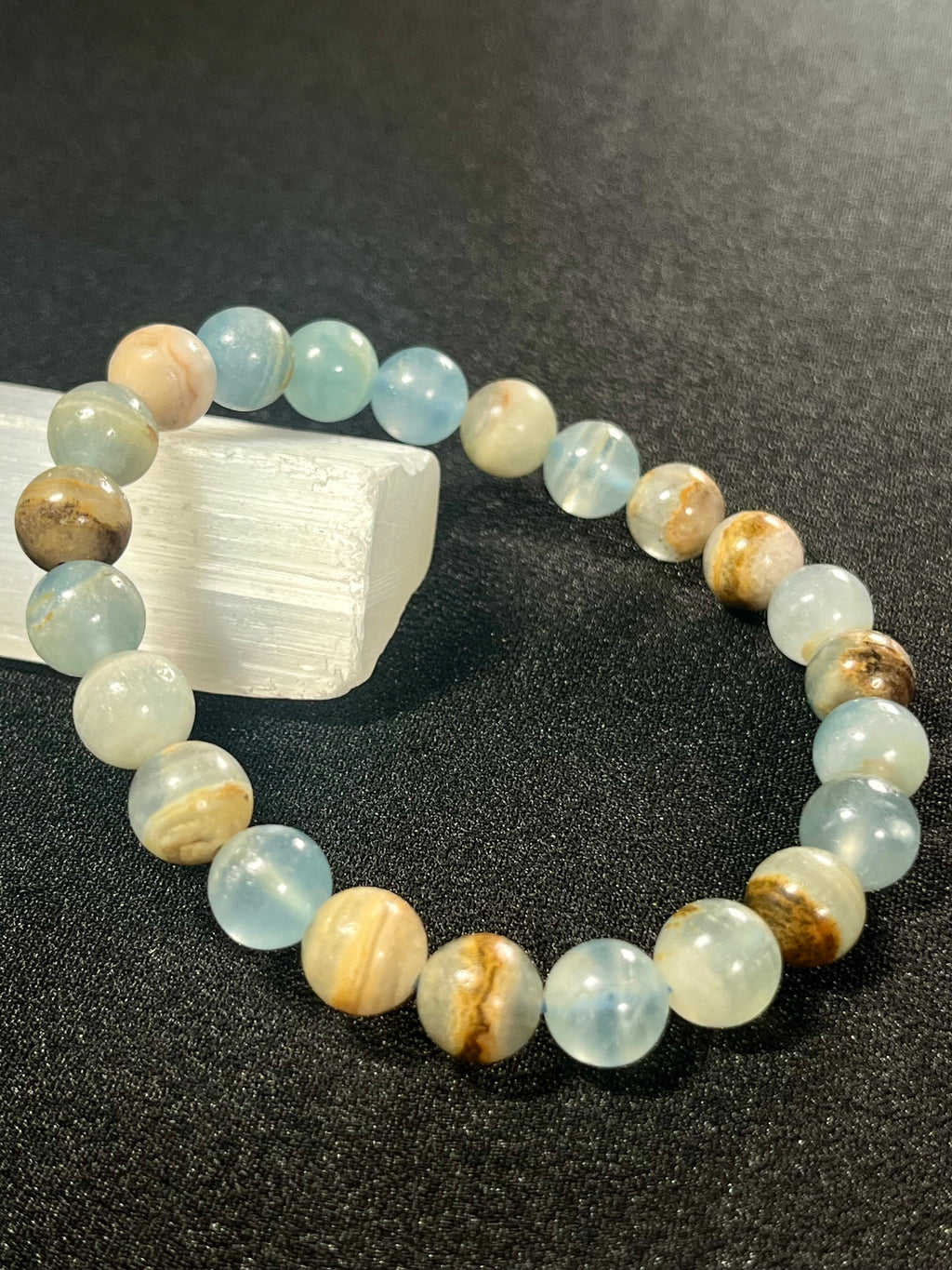 Argentina Blue Calcite smooth round 8mm bead stretch bracelet