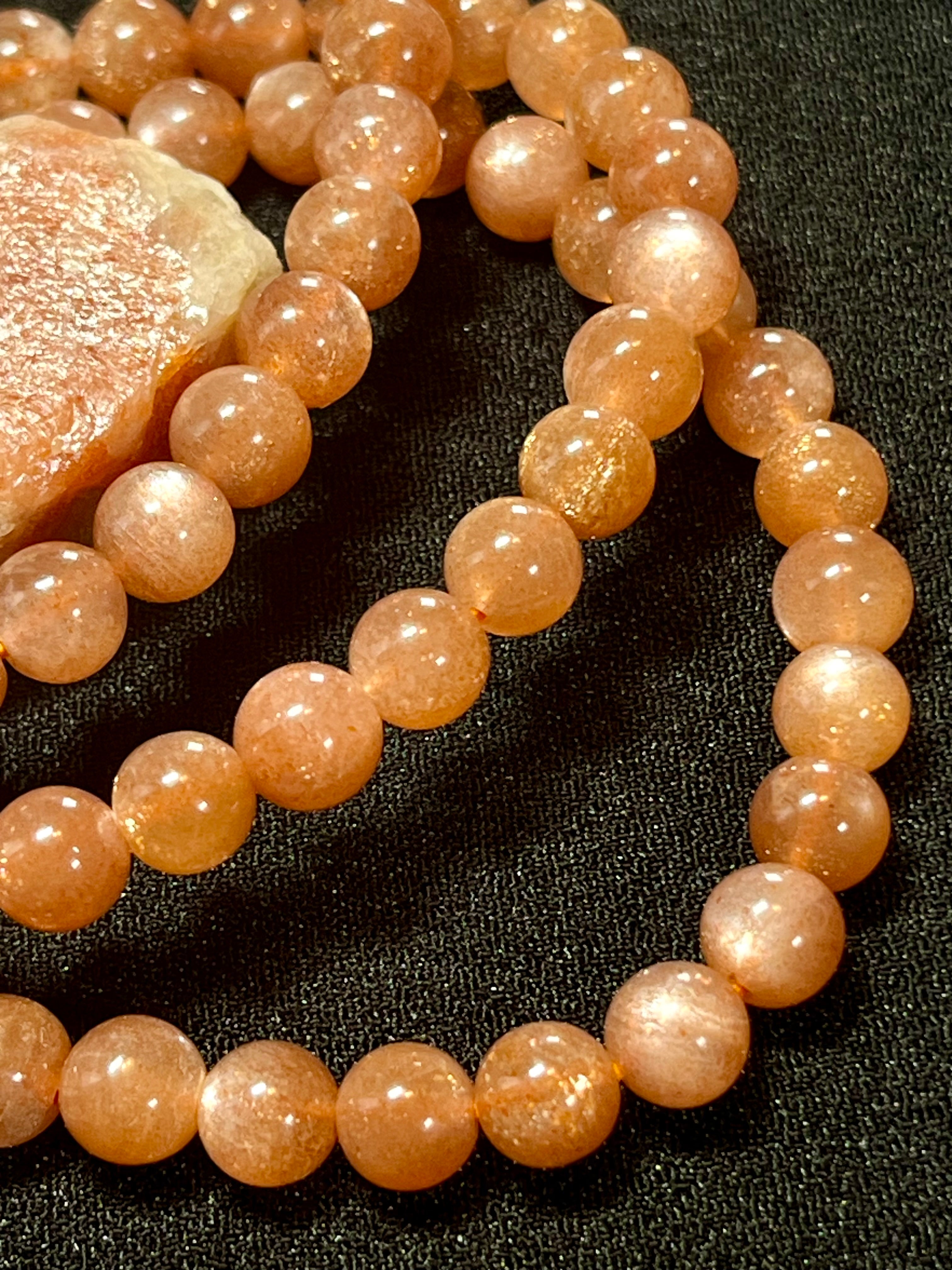 Sunstone smooth round 6mm bead w/ Moonstone adularescence flash stretch bracelet (AAA grade)