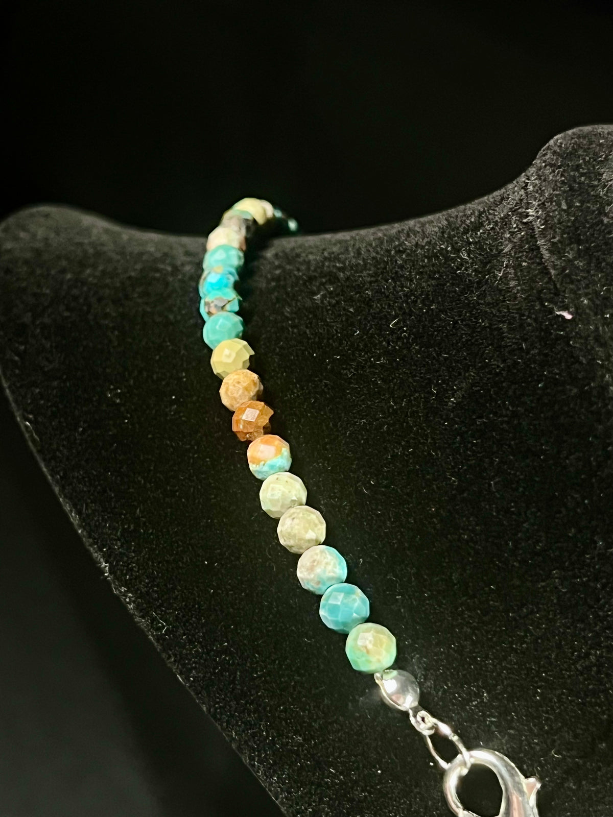 Turquoise gradient color style faceted round 5mm bead silver clasp 20” necklace; December birthstone