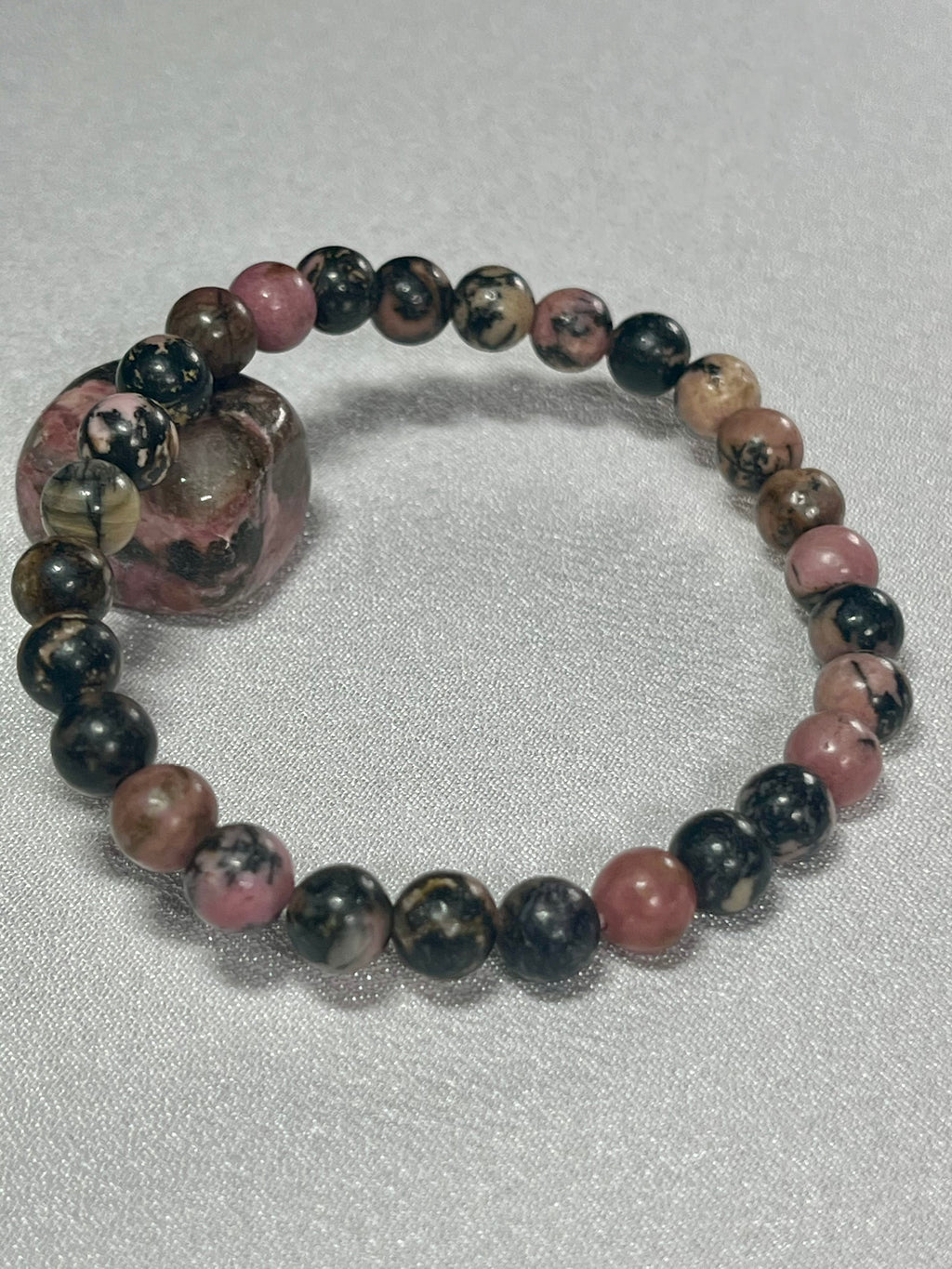 Rhodonite with black matrix smooth round 6mm bead stretch bracelet