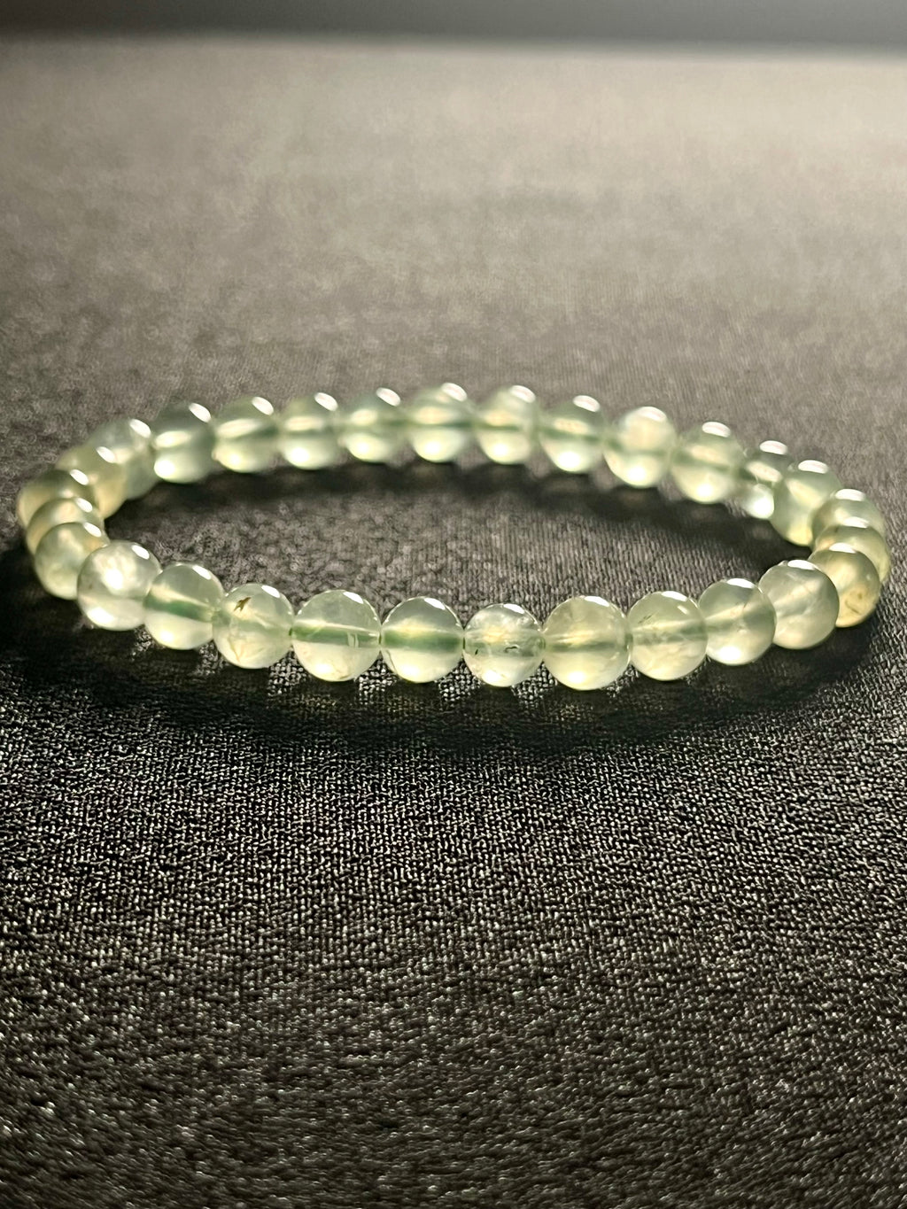 Prehnite smooth round 6mm bead stretch bracelets (AA grade)