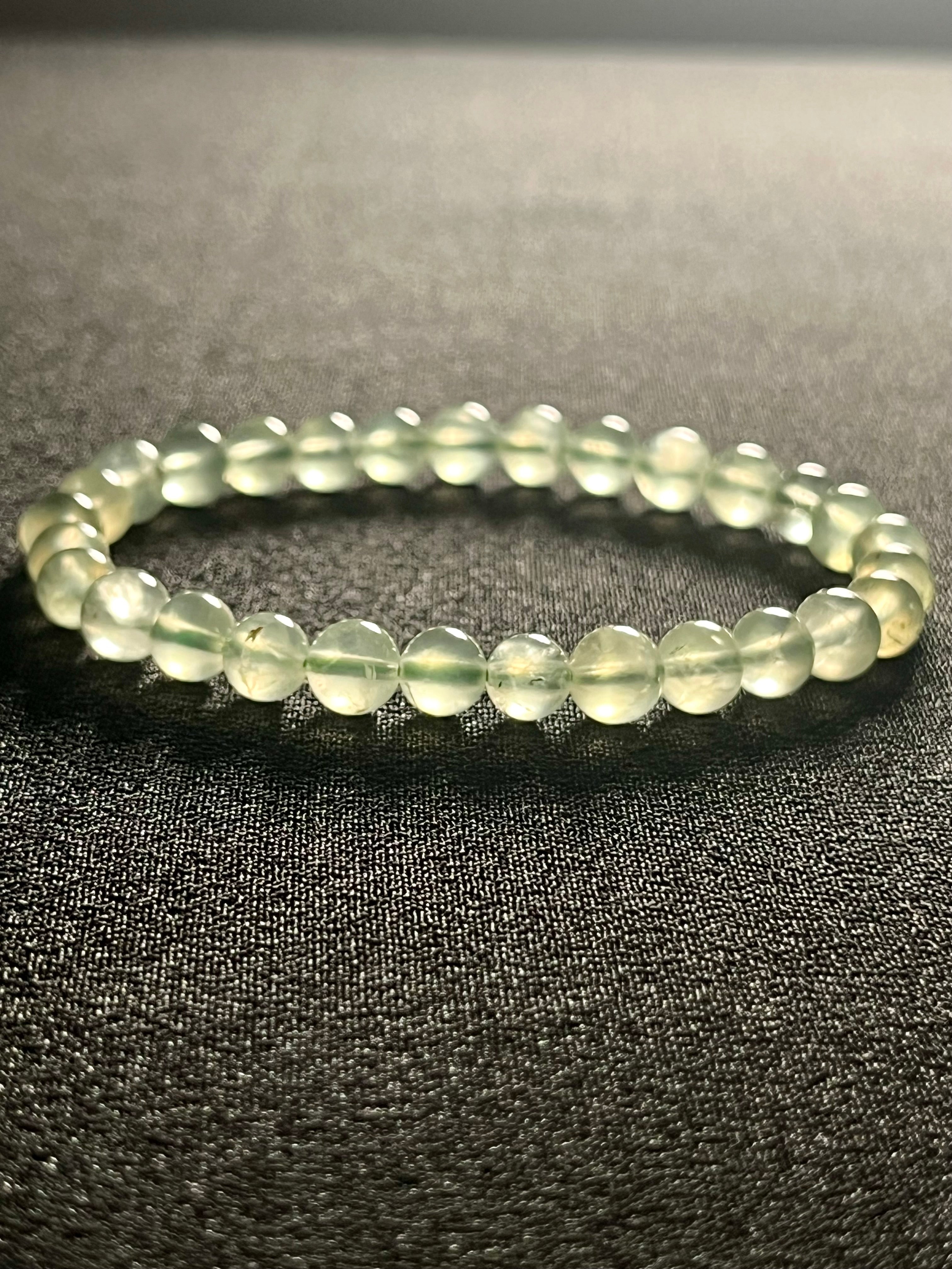 Prehnite smooth round 6mm bead stretch bracelets (AA grade)