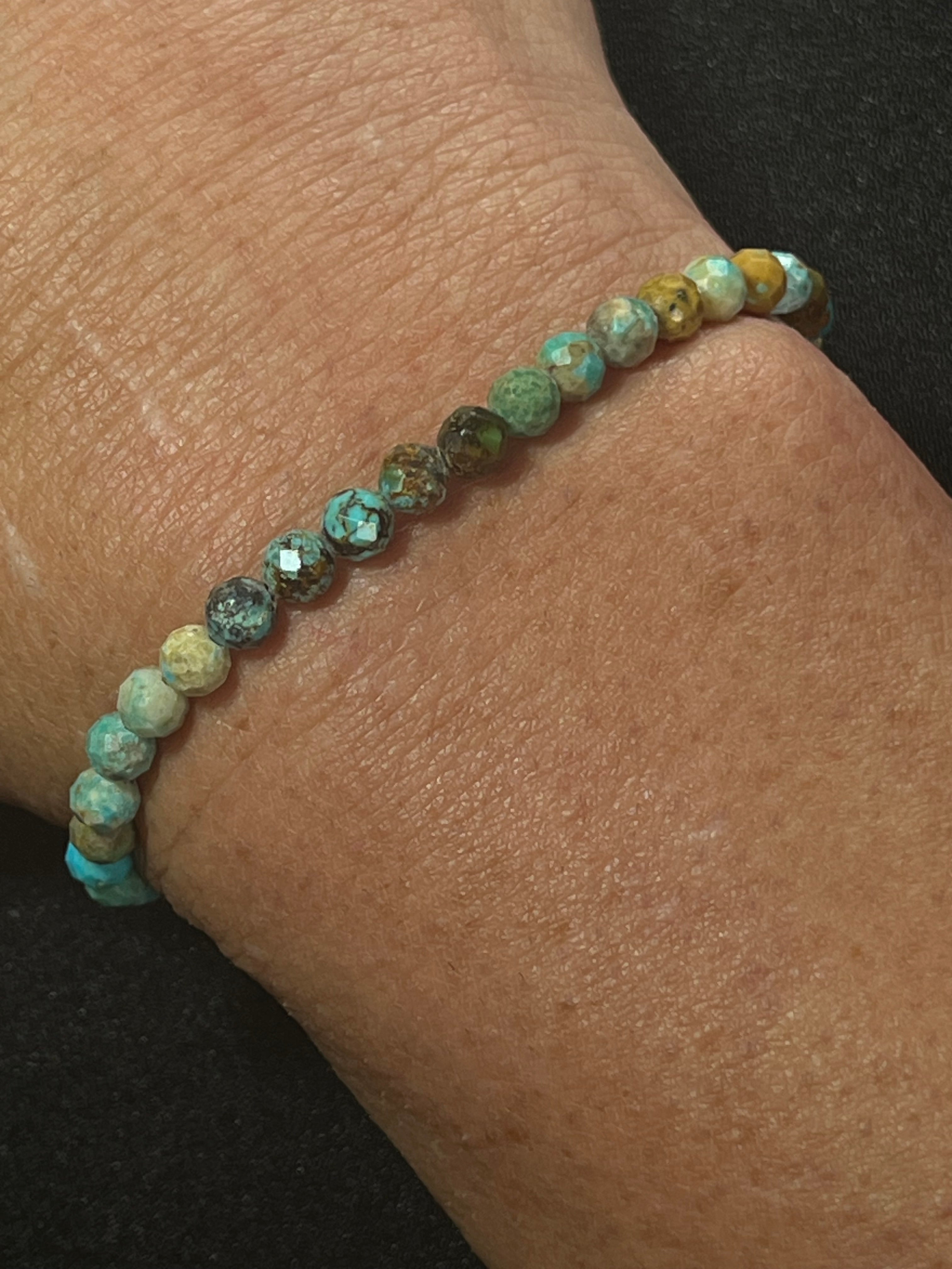 Turquoise gradient color style faceted round 5mm bead stretch bracelet; December birthstone