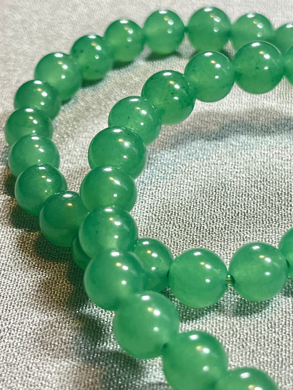 Green Aventurine smooth round 6mm and 8mm bead stretch bracelet