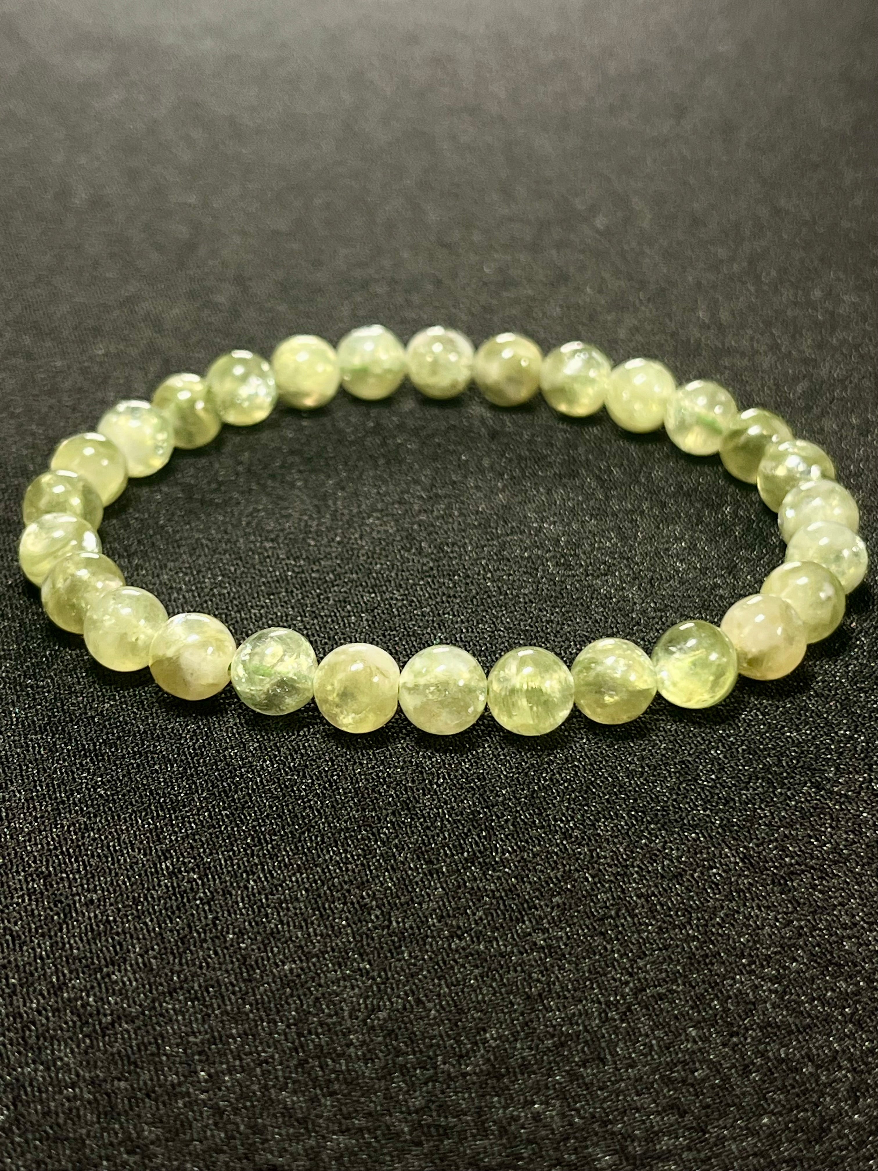 Green Lepidolite smooth round 7mm bead stretch bracelet
