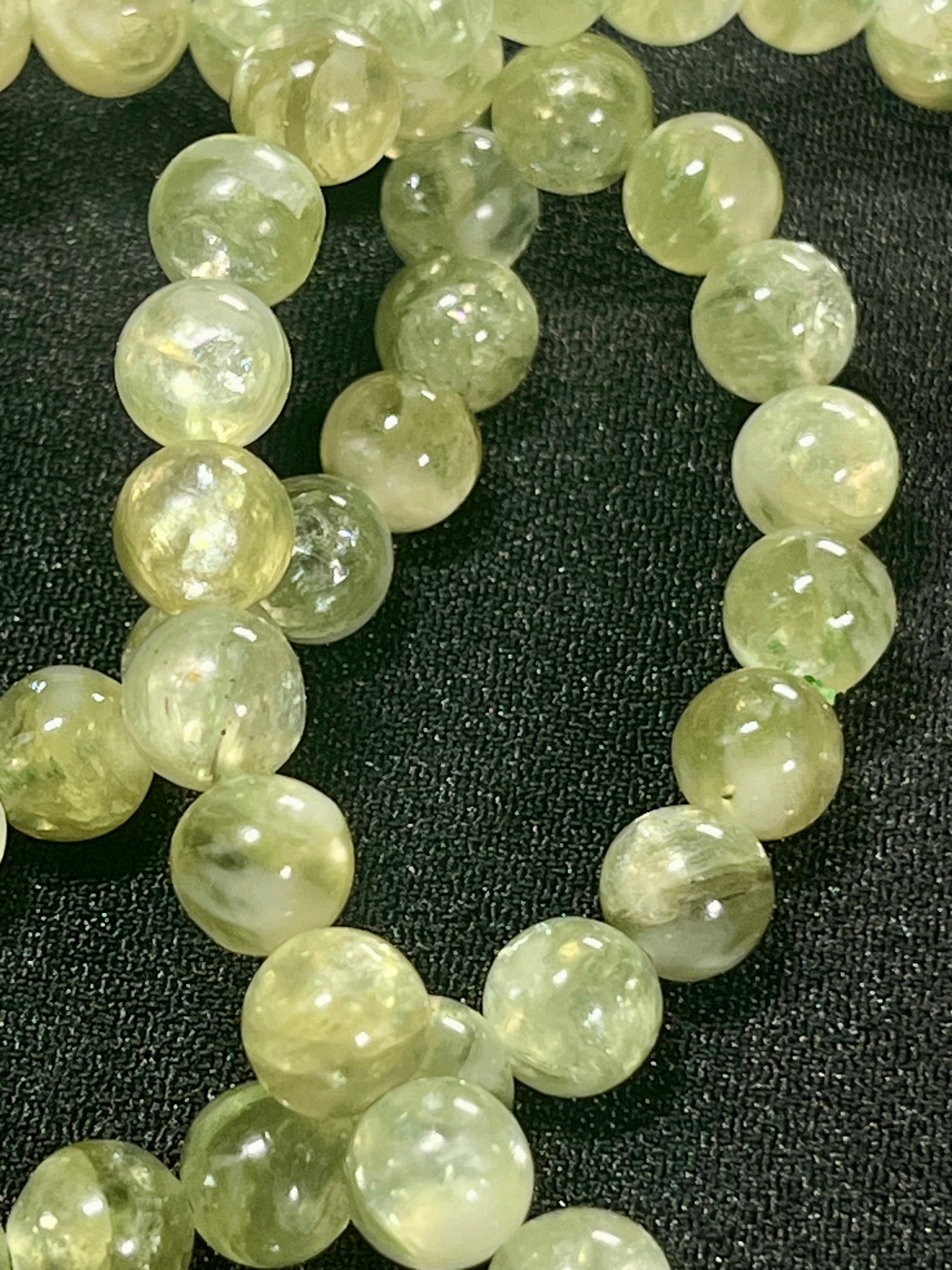 Green Lepidolite smooth round 7mm bead stretch bracelet