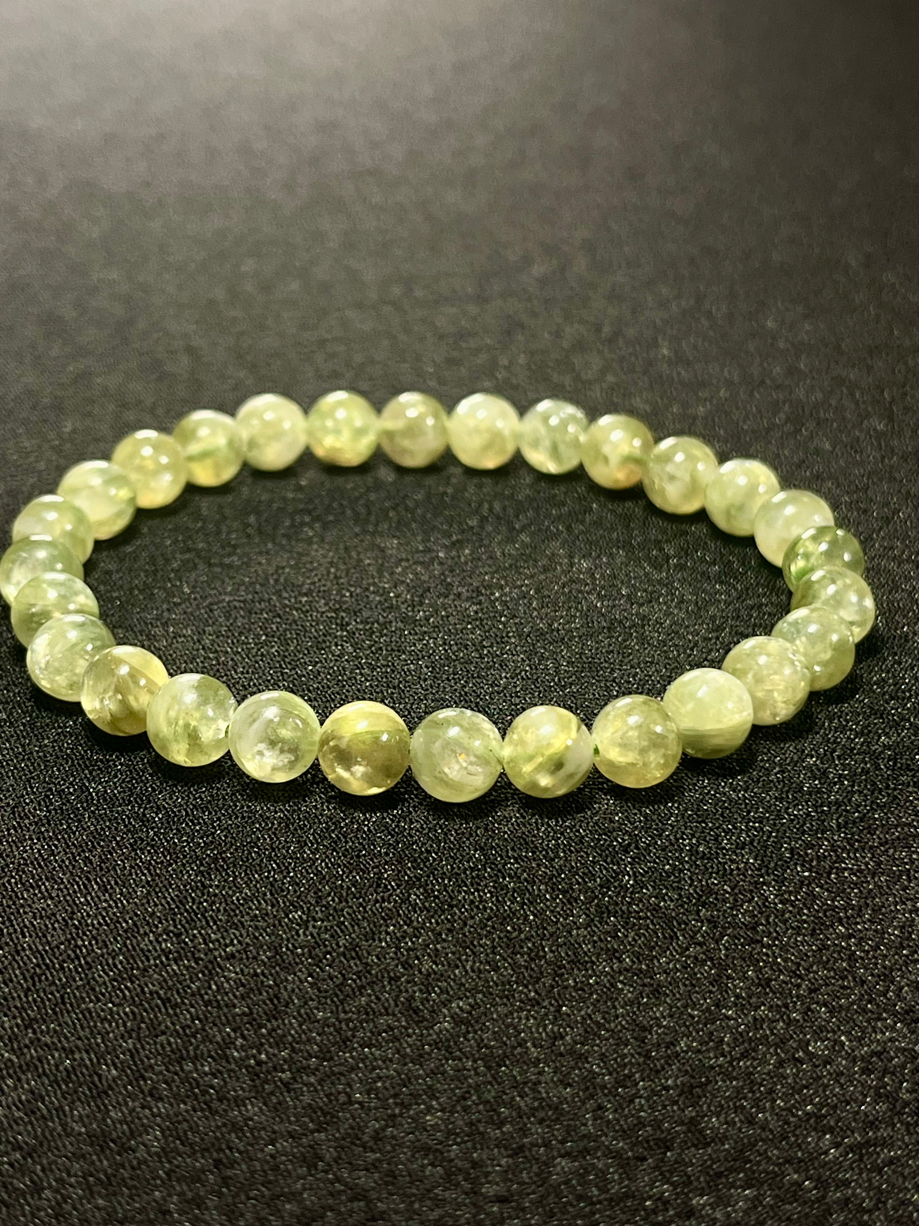 Green Lepidolite smooth round 7mm bead stretch bracelet