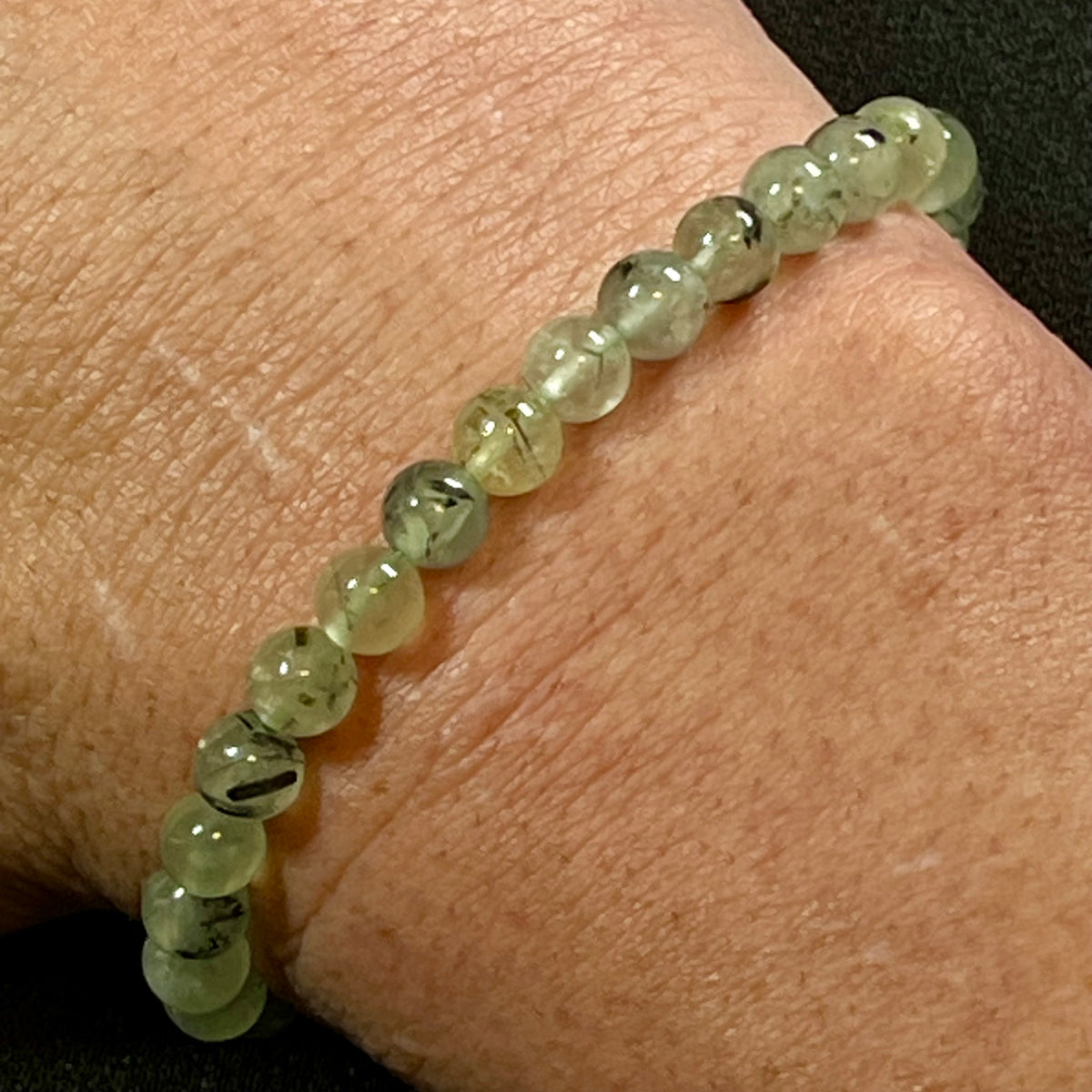 Prehnite w/ Epidote inclusions smooth round 6mm bead stretch bracelet (AAA grade)