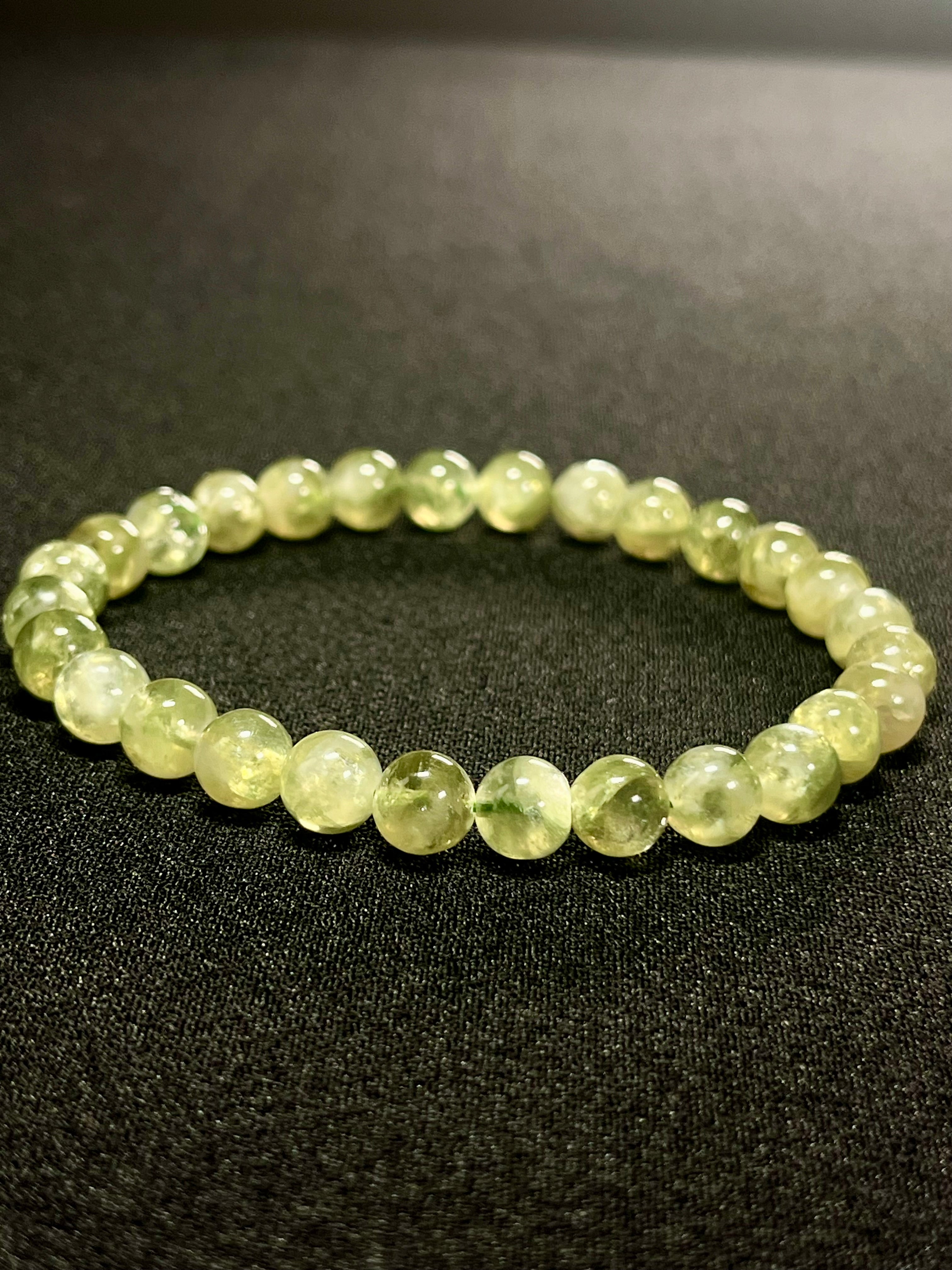 Green Lepidolite smooth round 7mm bead stretch bracelet
