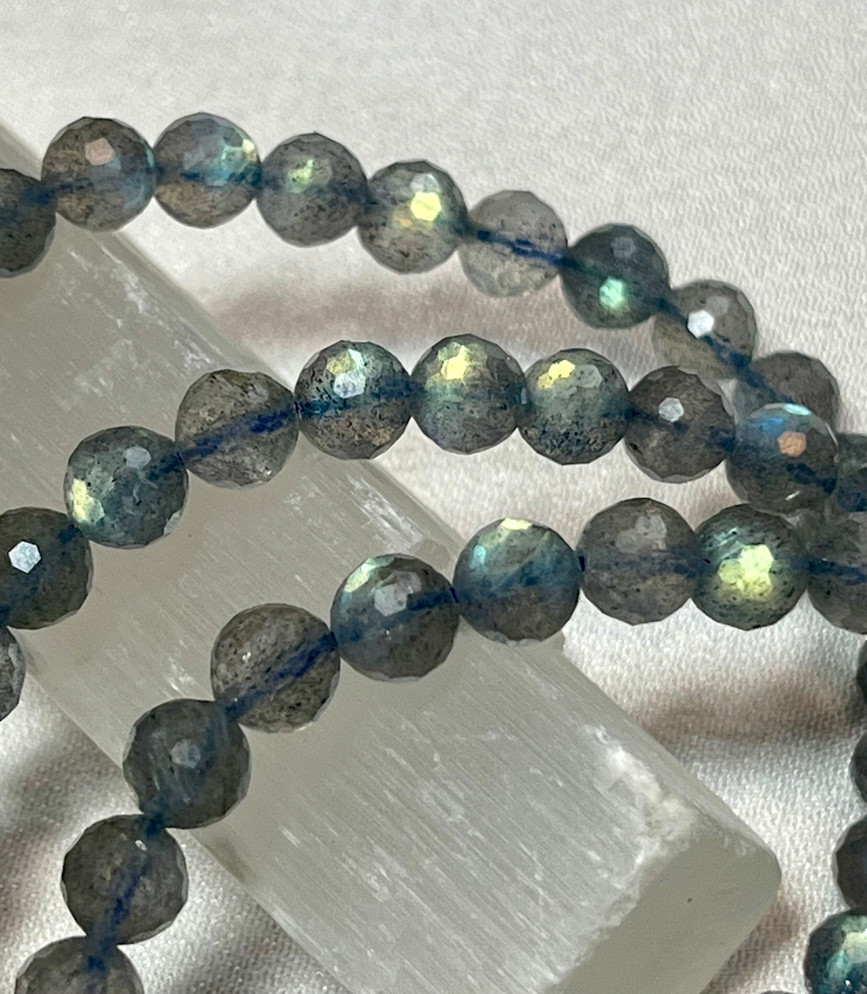 Premium Labradorite sparkly faceted round 6mm bead stretch bracelet w/ strong flash every bead