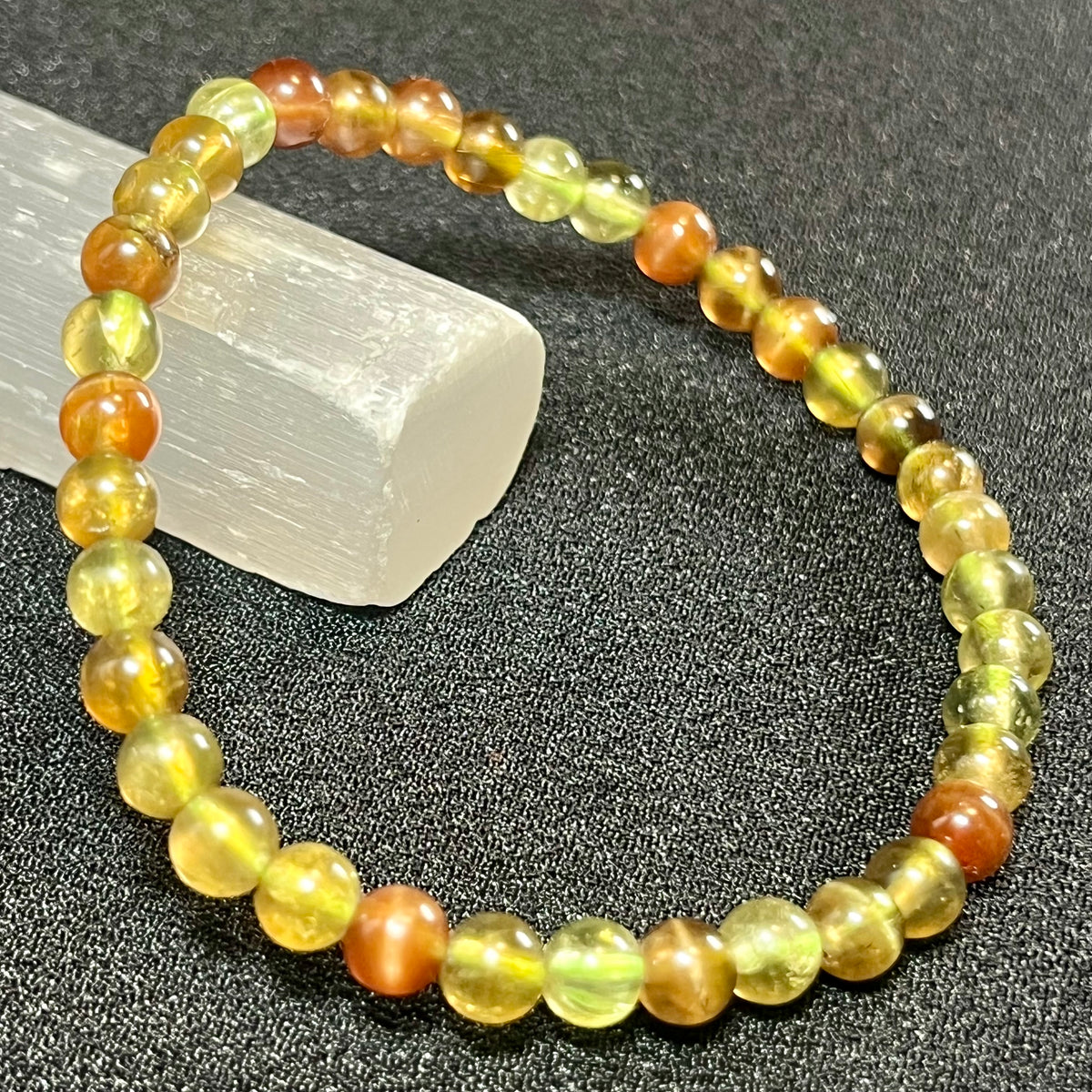 RARE Green Tsavorite Garnet smooth round 5mm bead stretch bracelet (AA grade)