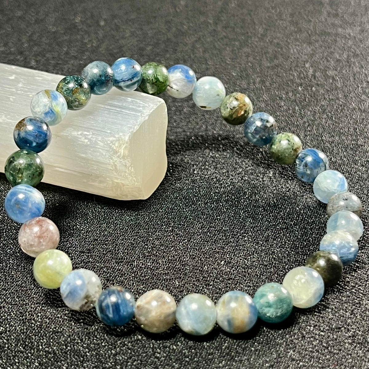 Green & Blue Kyanite Mix smooth round 6.5-7mm bead stretch bracelet