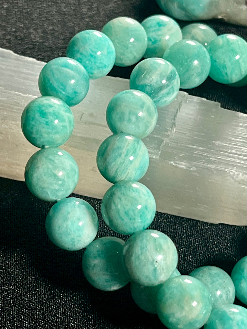 Amazonite smooth round 6mm, 8mm, 10mm bead stretch bracelet (AA grade)
