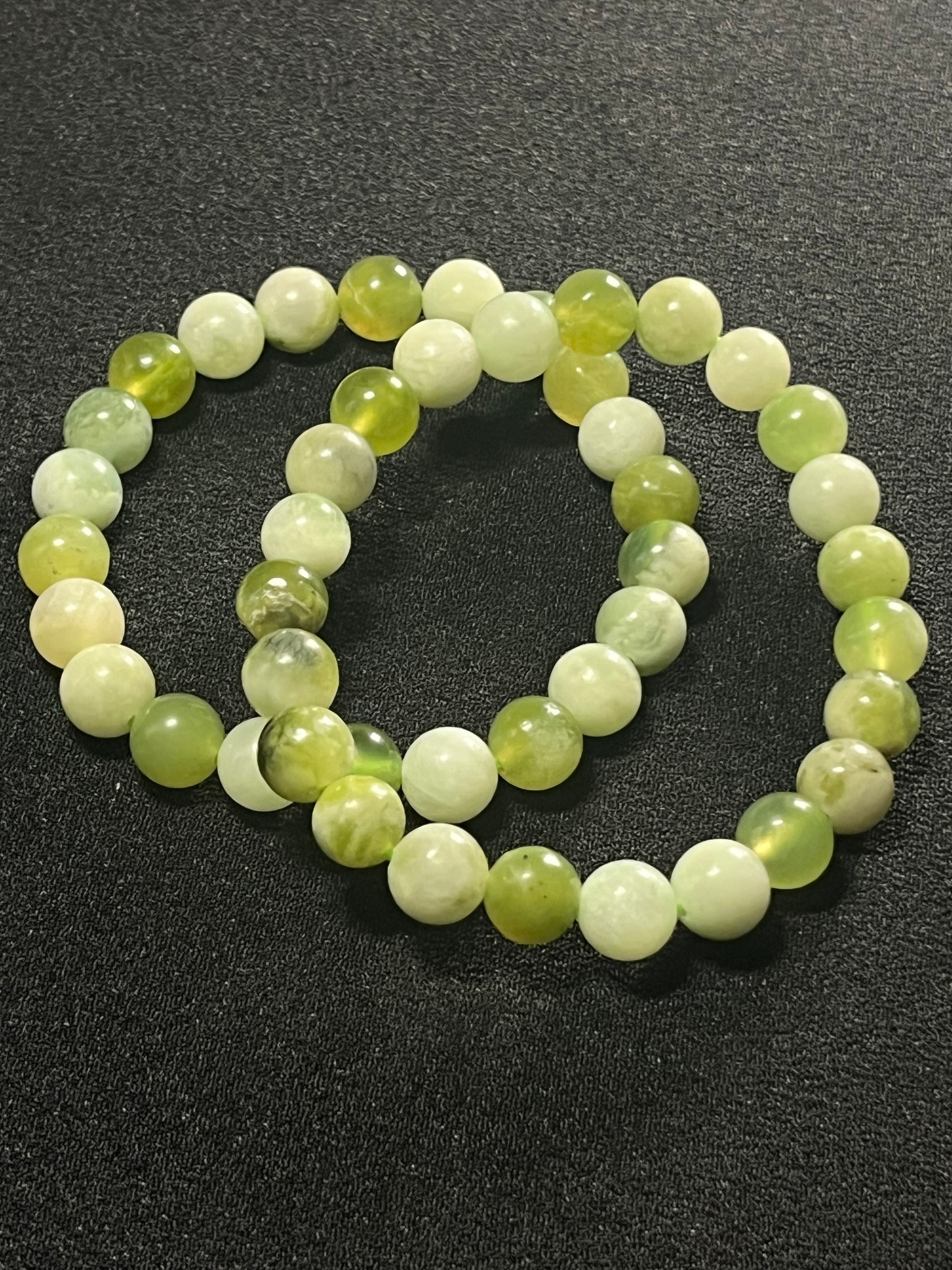 Green & White Jade smooth round 8mm bead stretch bracelet