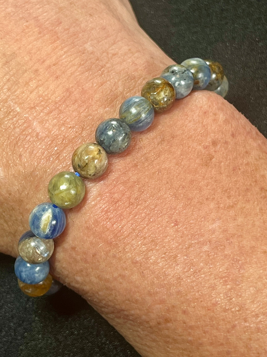Sunset Kyanite smooth round 8mm bead stretch bracelet