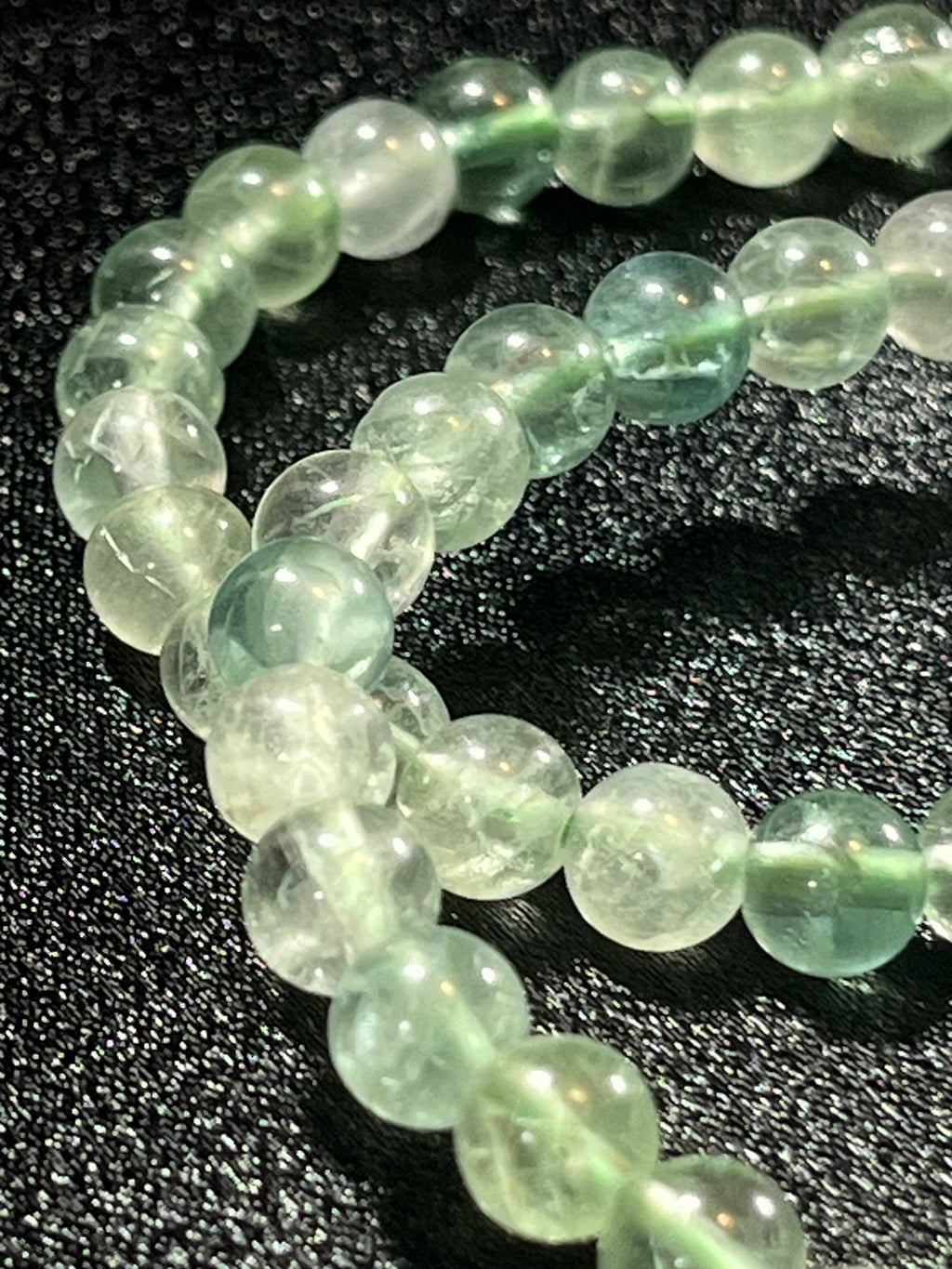 Fluorite (Green) smooth round 6mm bead stretch bracelet