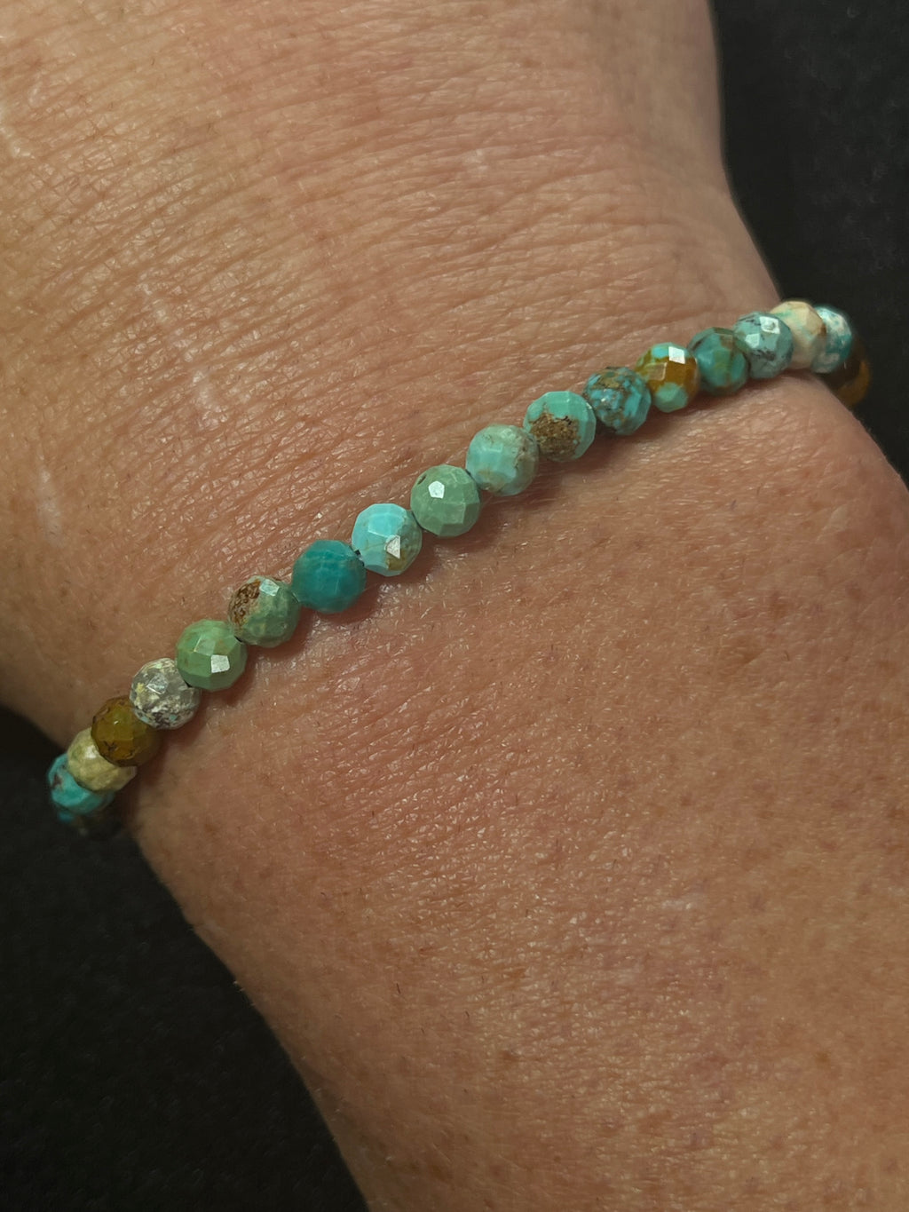 Turquoise gradient color style faceted round 5mm bead stretch bracelet; December birthstone
