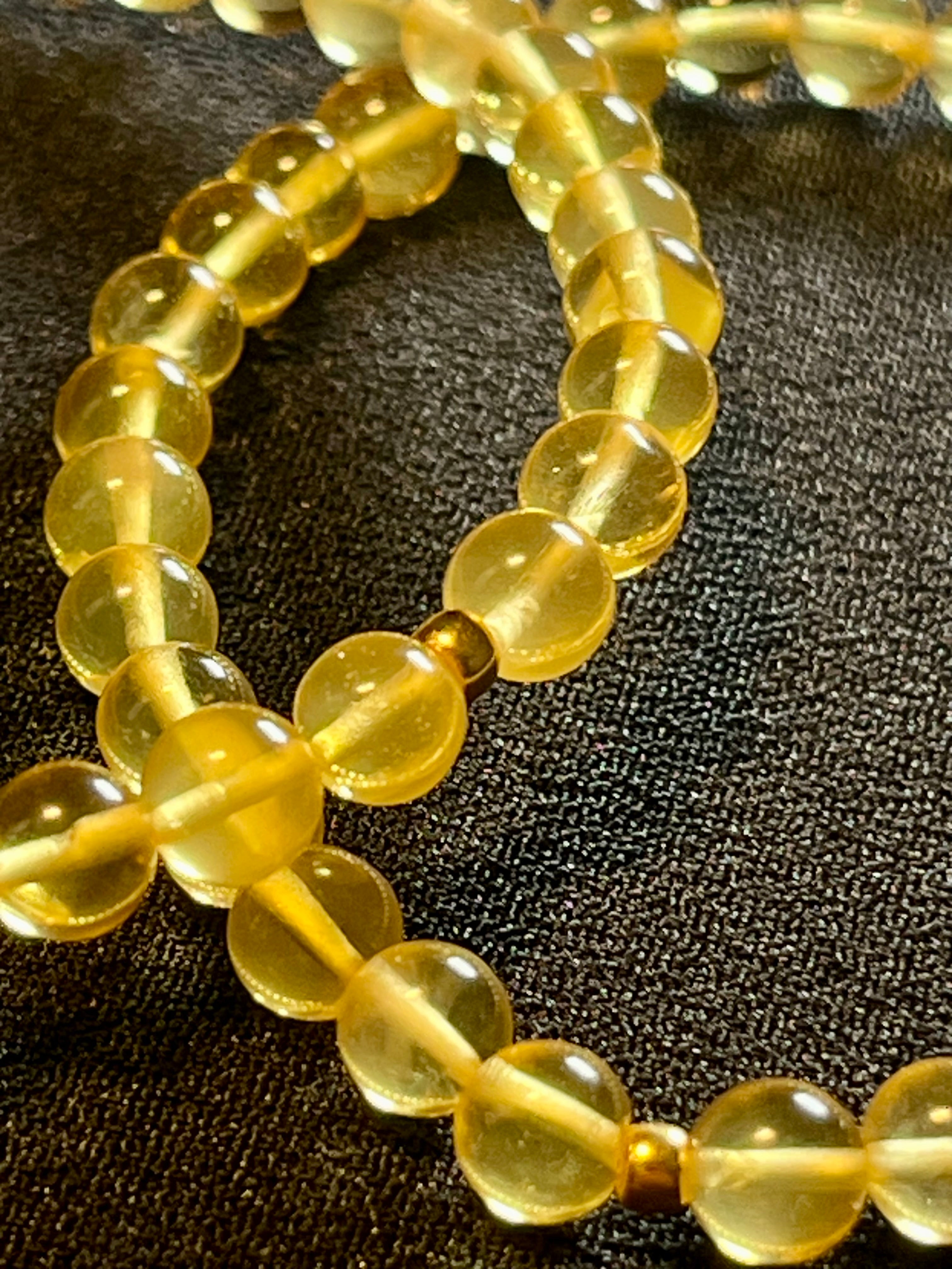Amber (Light Yellow) w/ 24k gold spacer smooth round 5.5mm bead stretch bracelet