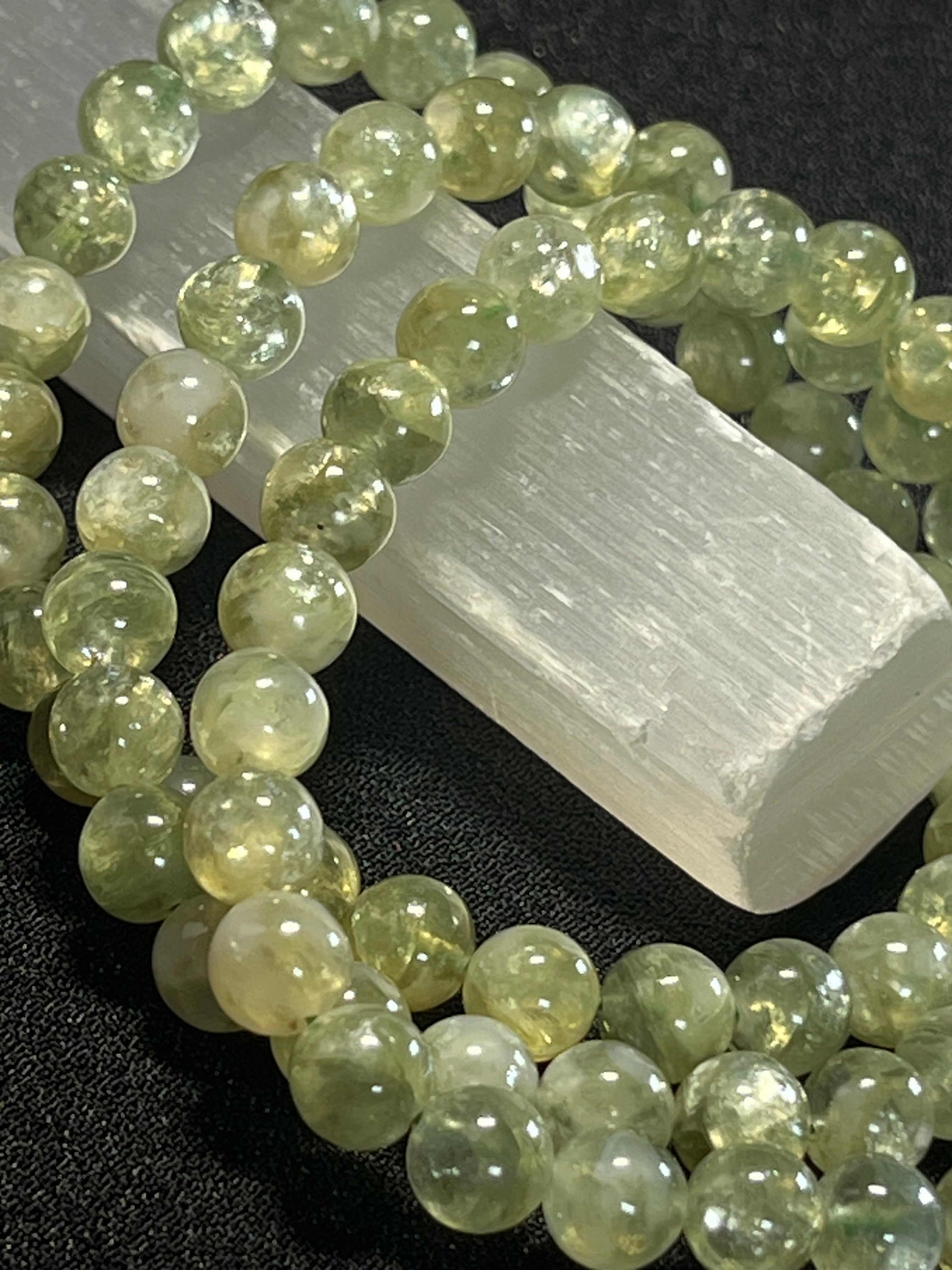 Green Lepidolite smooth round 7mm bead stretch bracelet